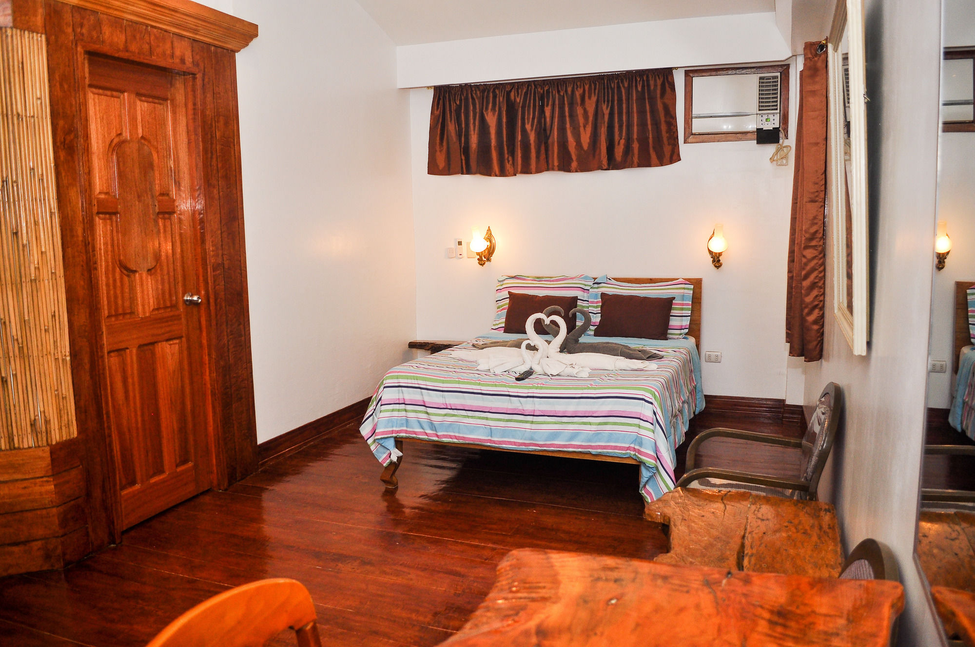 Cocoloco Boracay Beach Resort