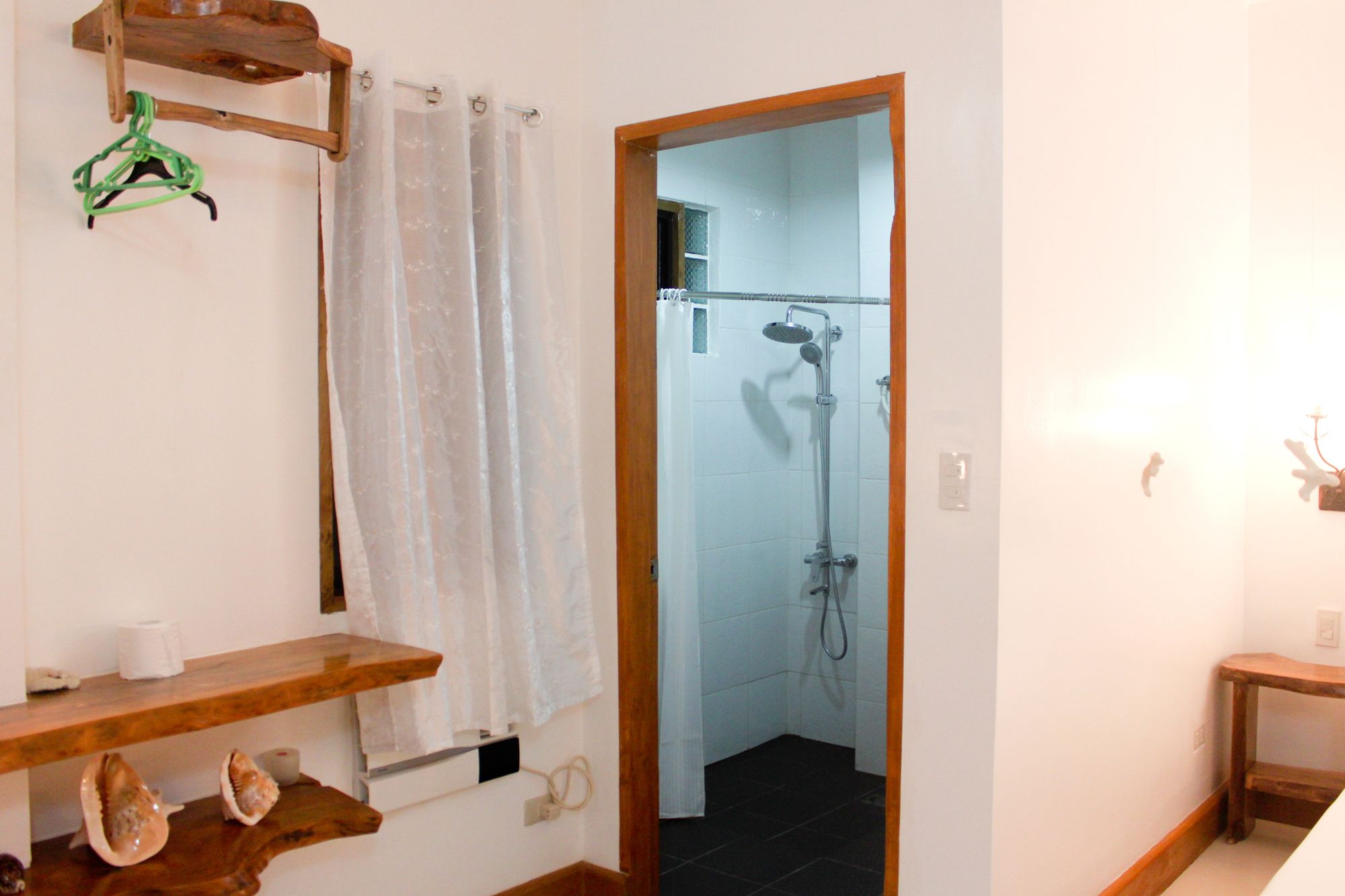 Cocoloco Boracay Beach Resort