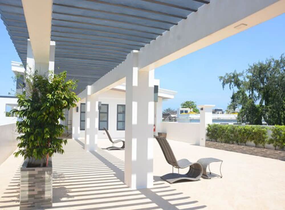 Commander Suites De Boracay