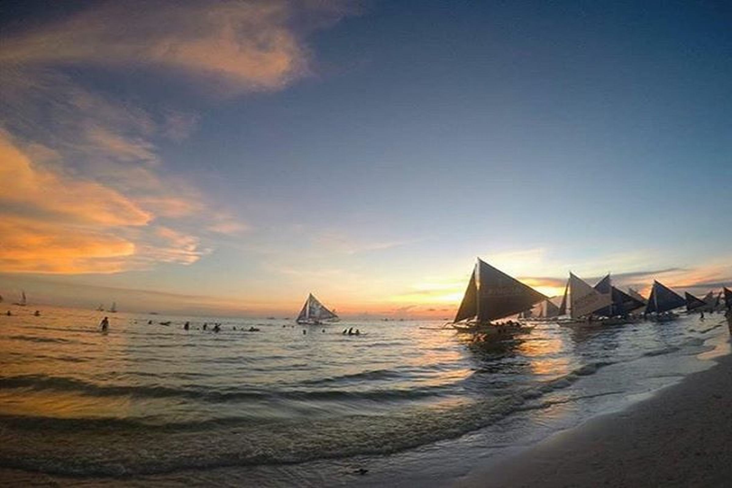 Crimson Resort & Spa Boracay