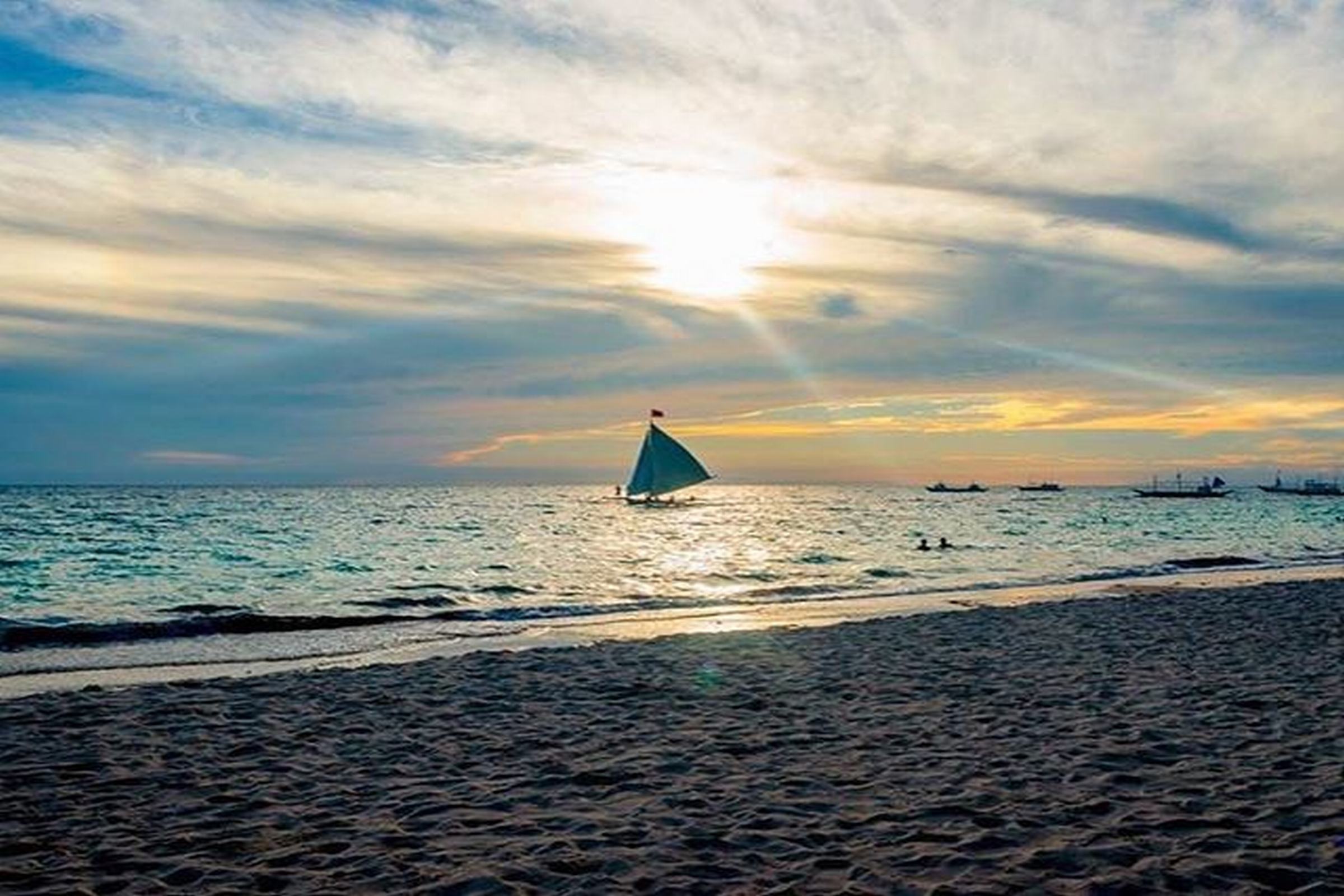 Crimson Resort & Spa Boracay