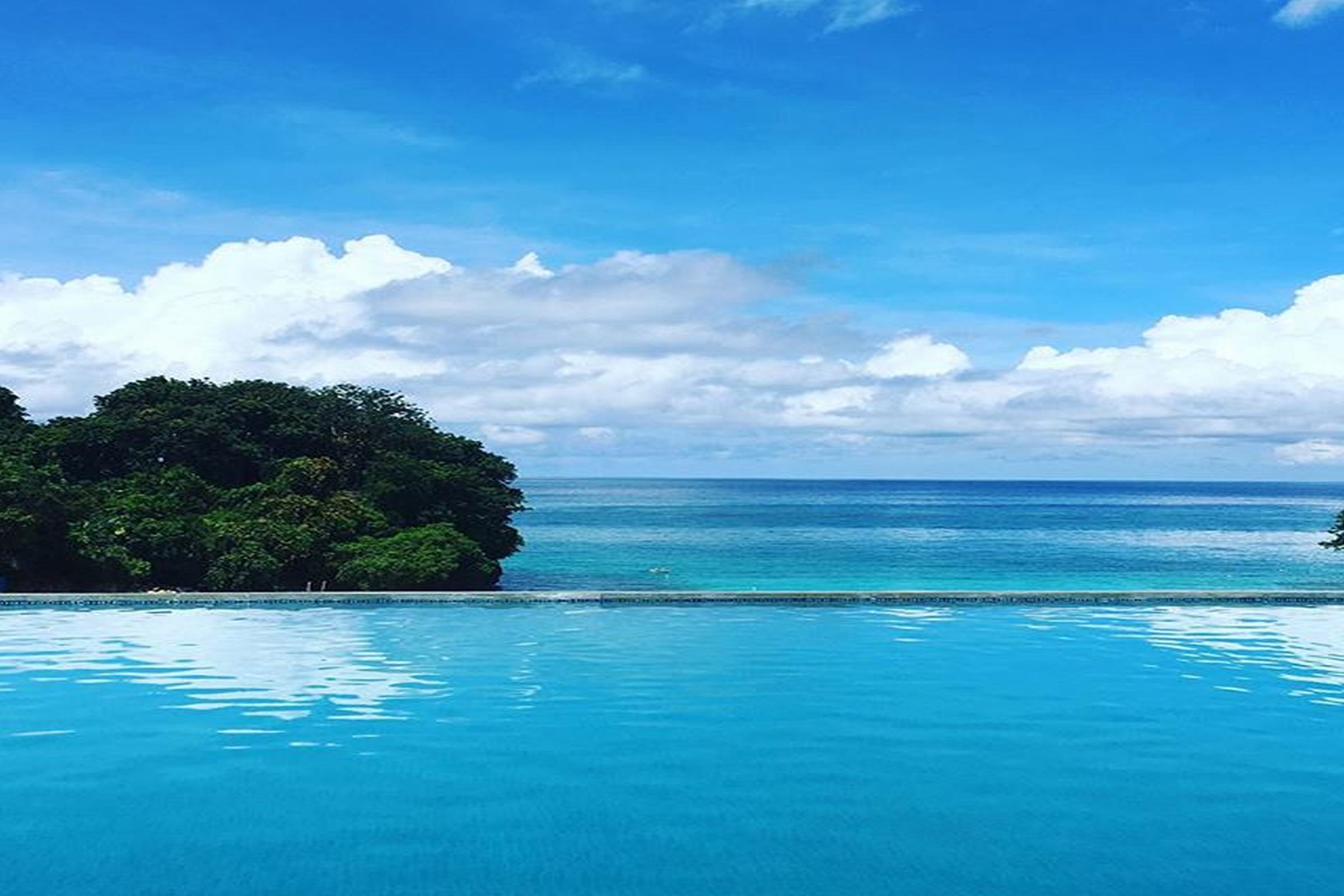 Crimson Resort & Spa Boracay
