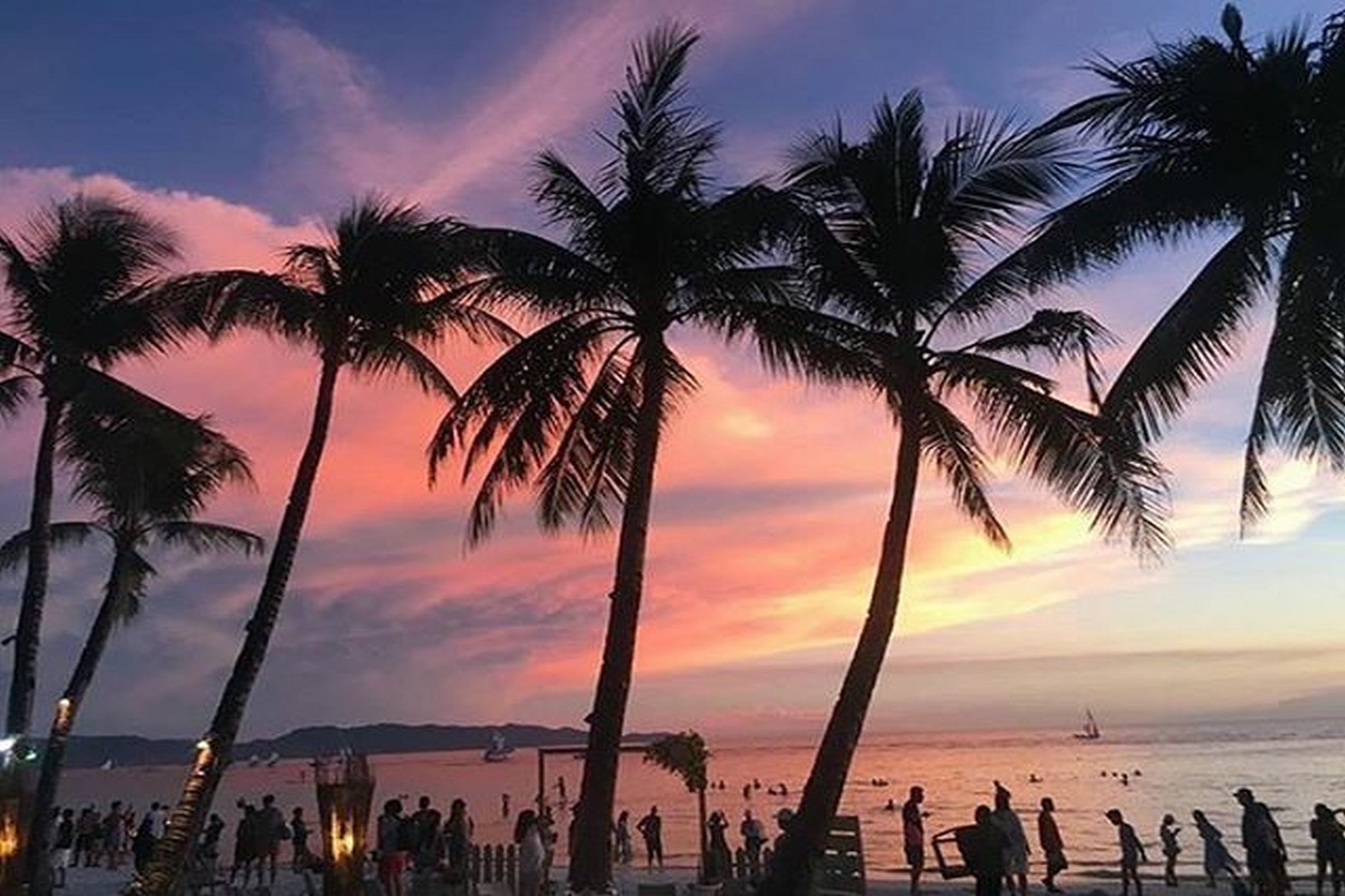 Crimson Resort & Spa Boracay