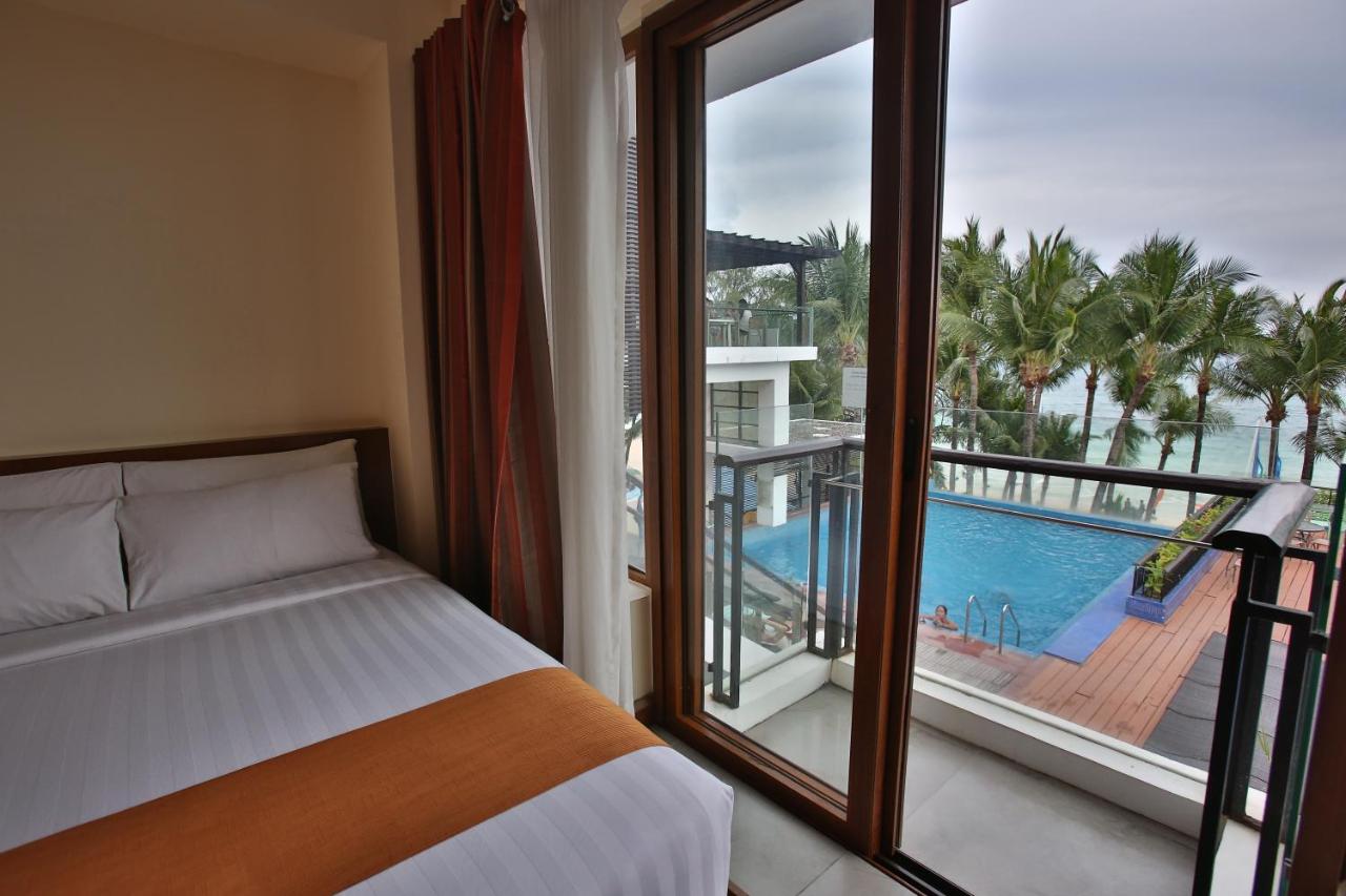 Crown Regency Beach Resort