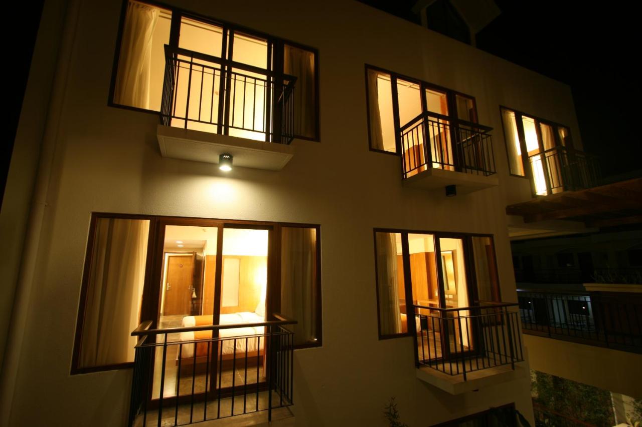 Crown Regency Beach Resort