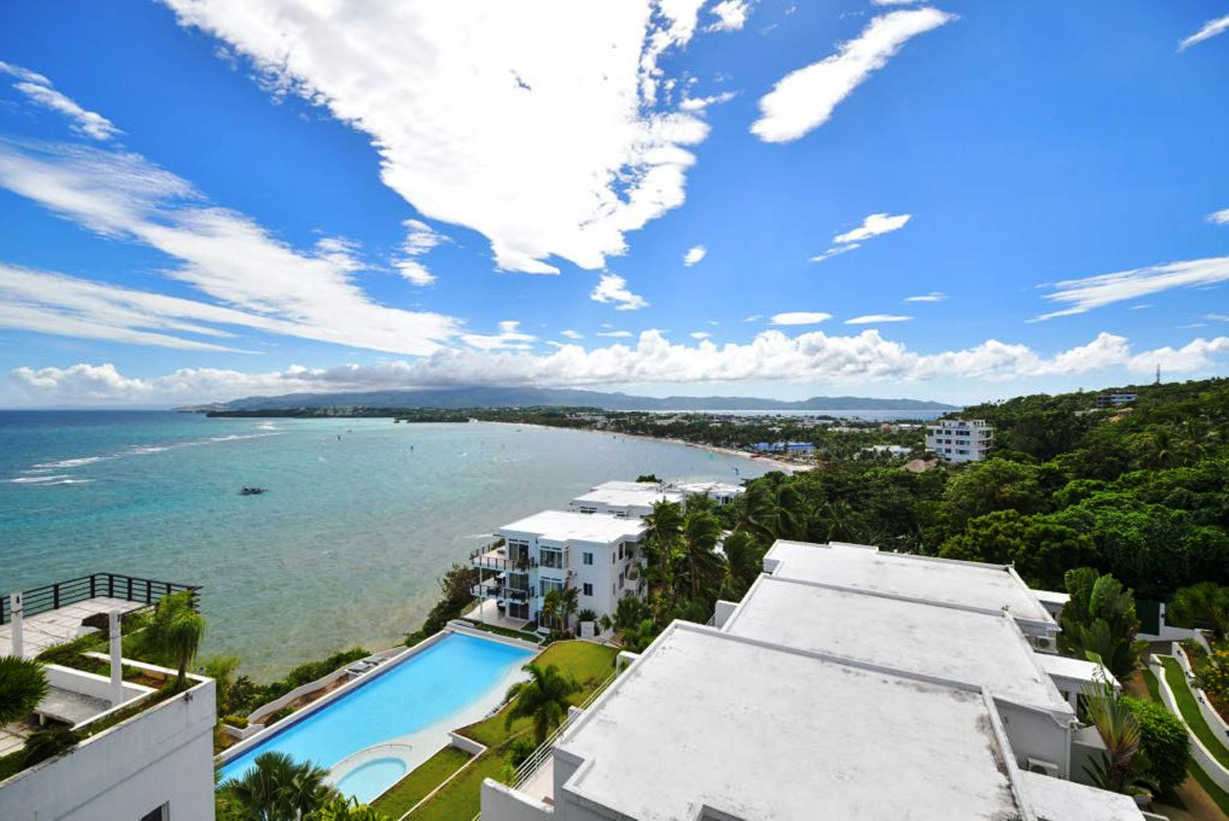 Den Pasar Boracay Luxury Apartments