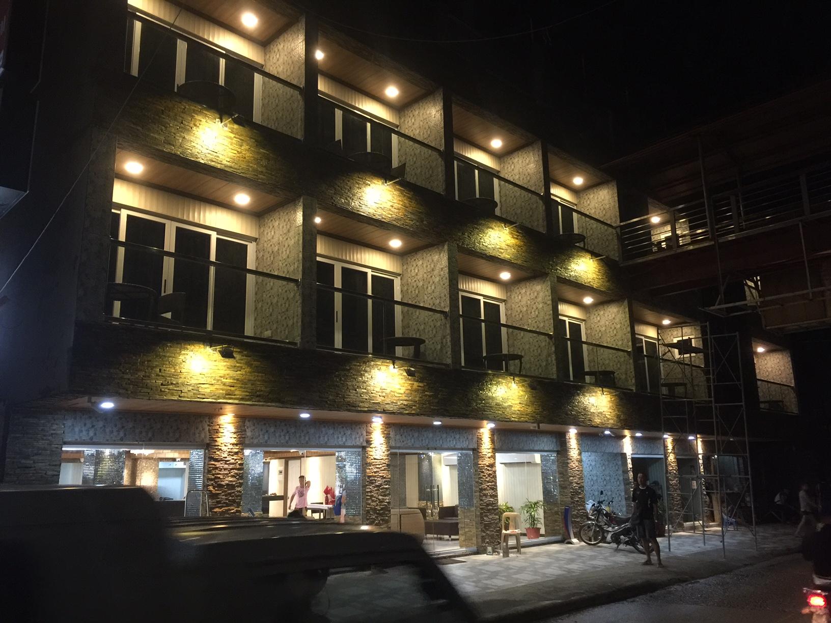 Diamond Water Edge Resort