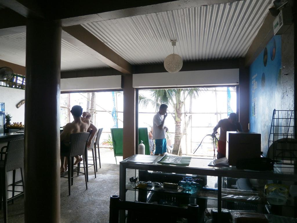 DiveGurus Boracay Beach Resort