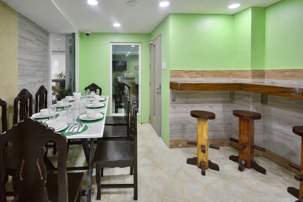 Emerald Island Hotel