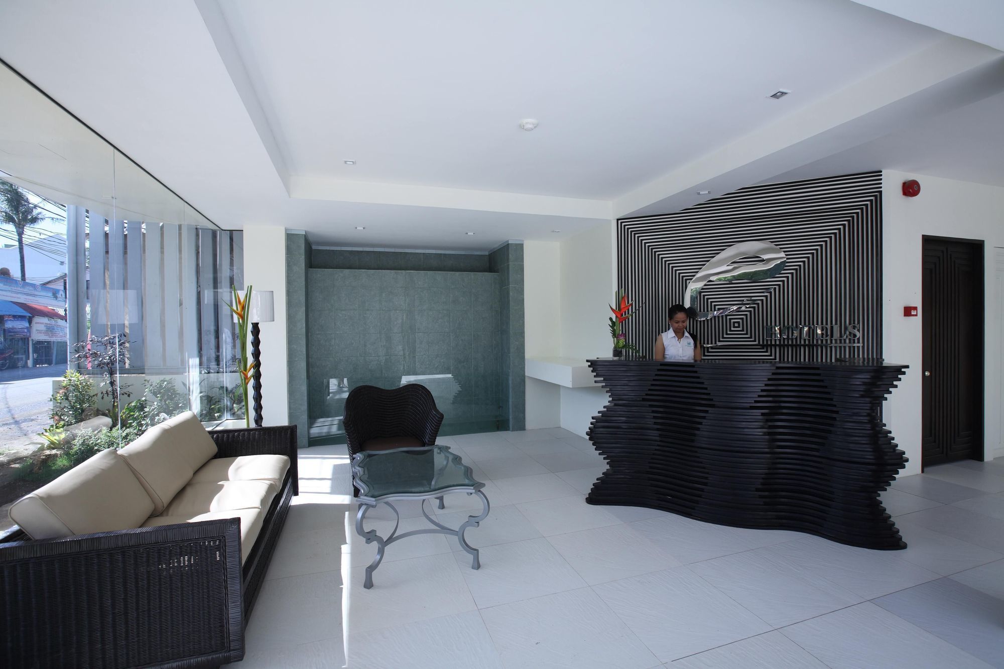 Erus Suites