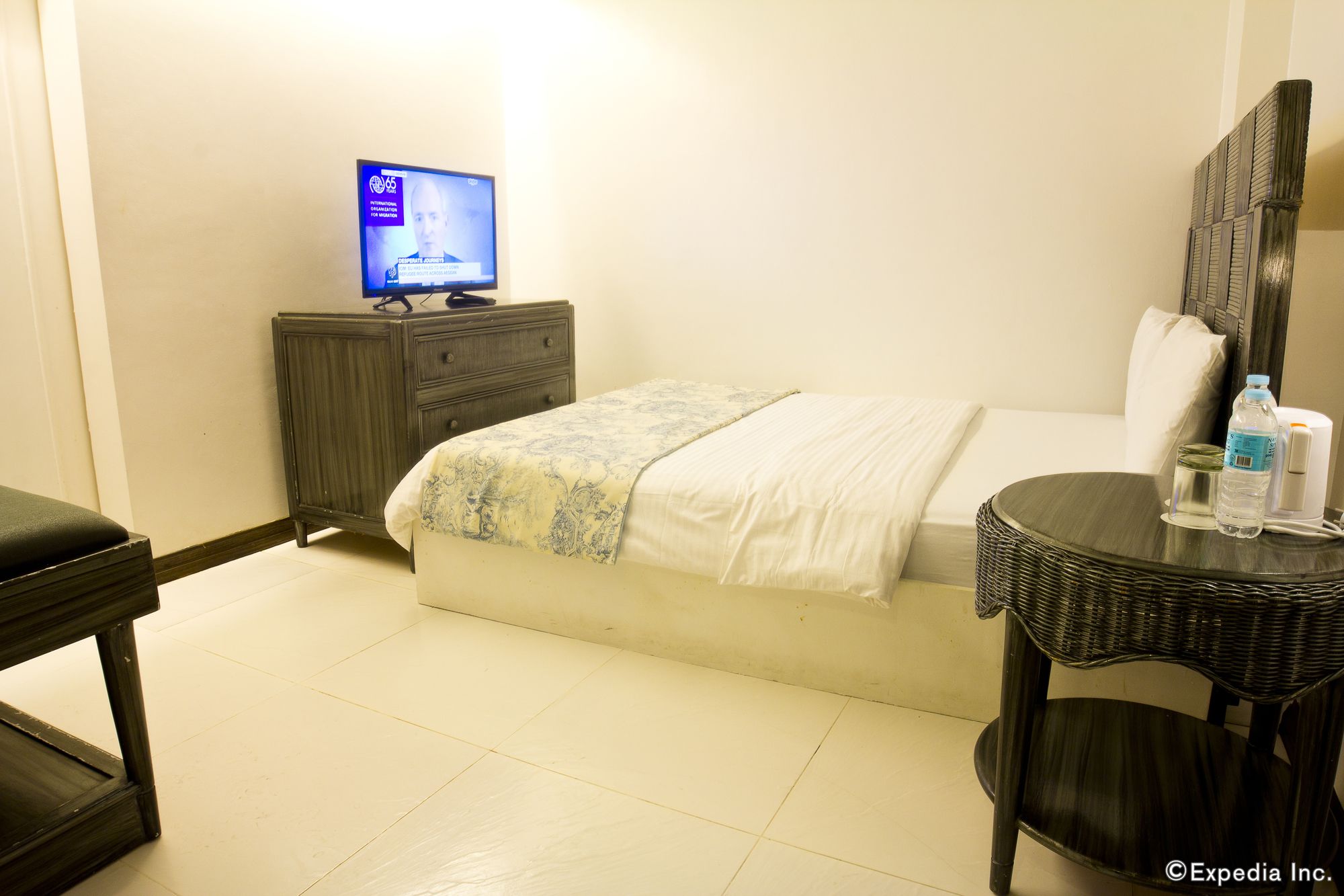 Erus Suites