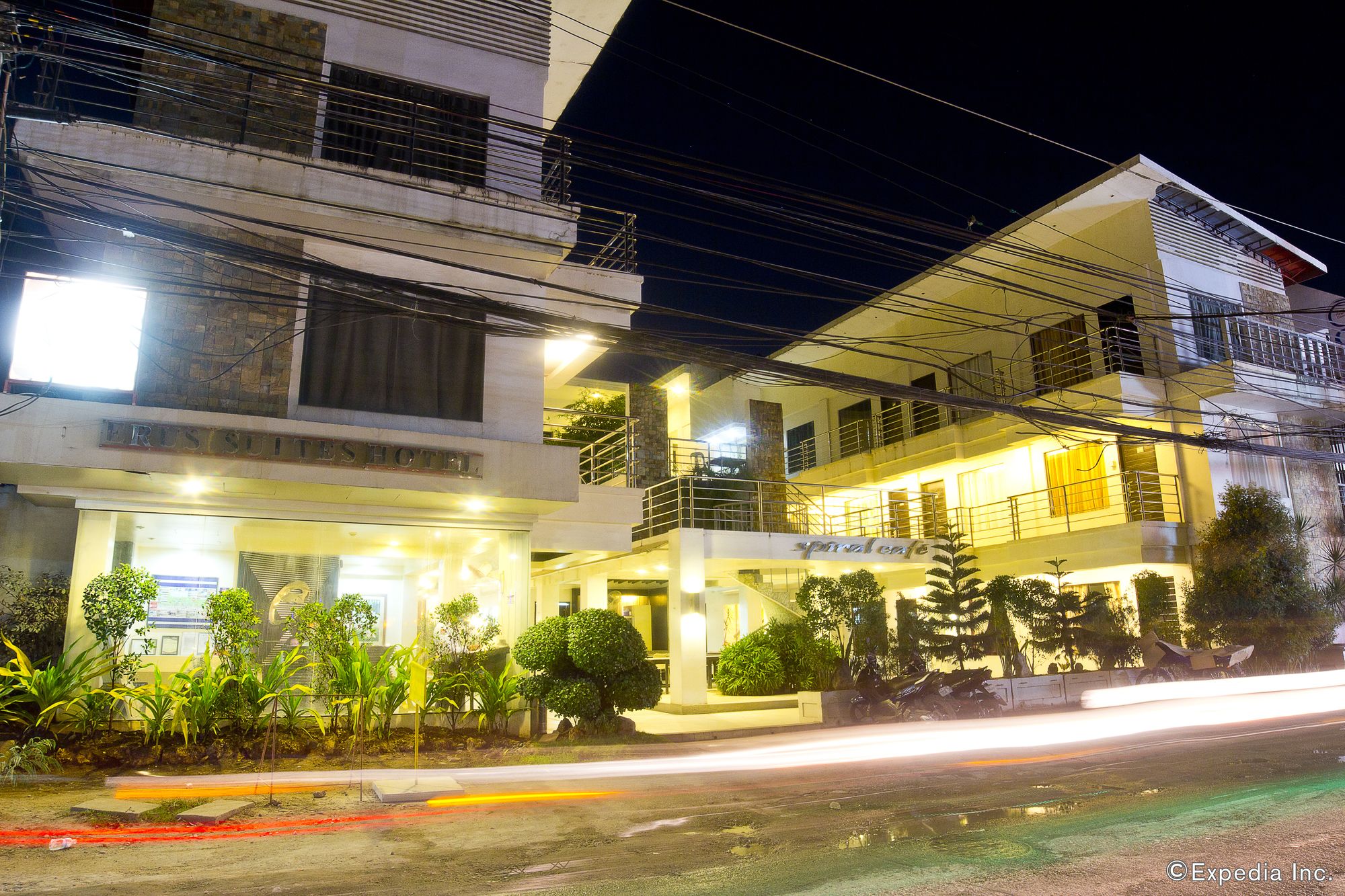 Erus Suites