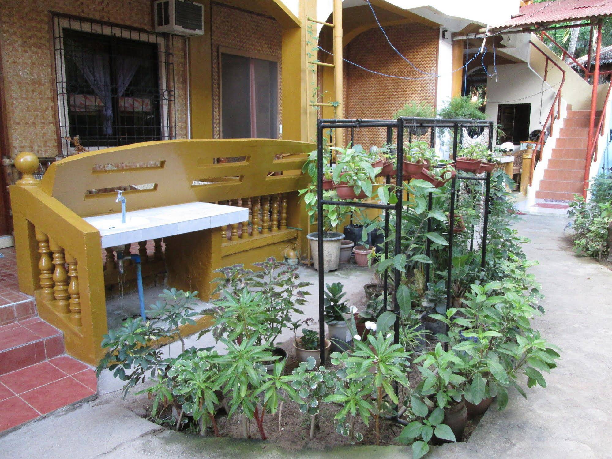 Escurel Inn