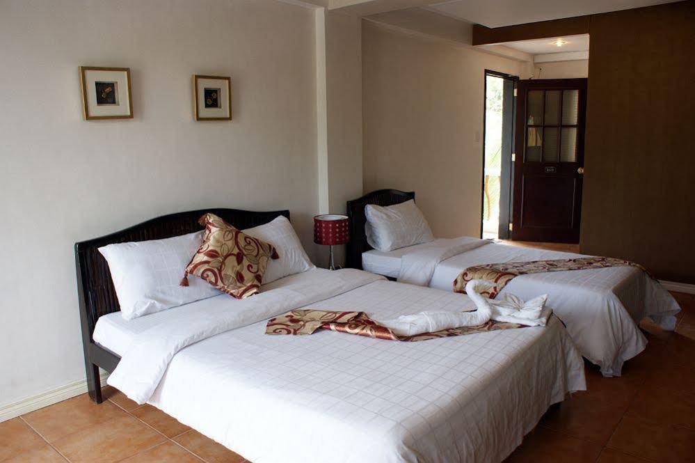Feliness Resort