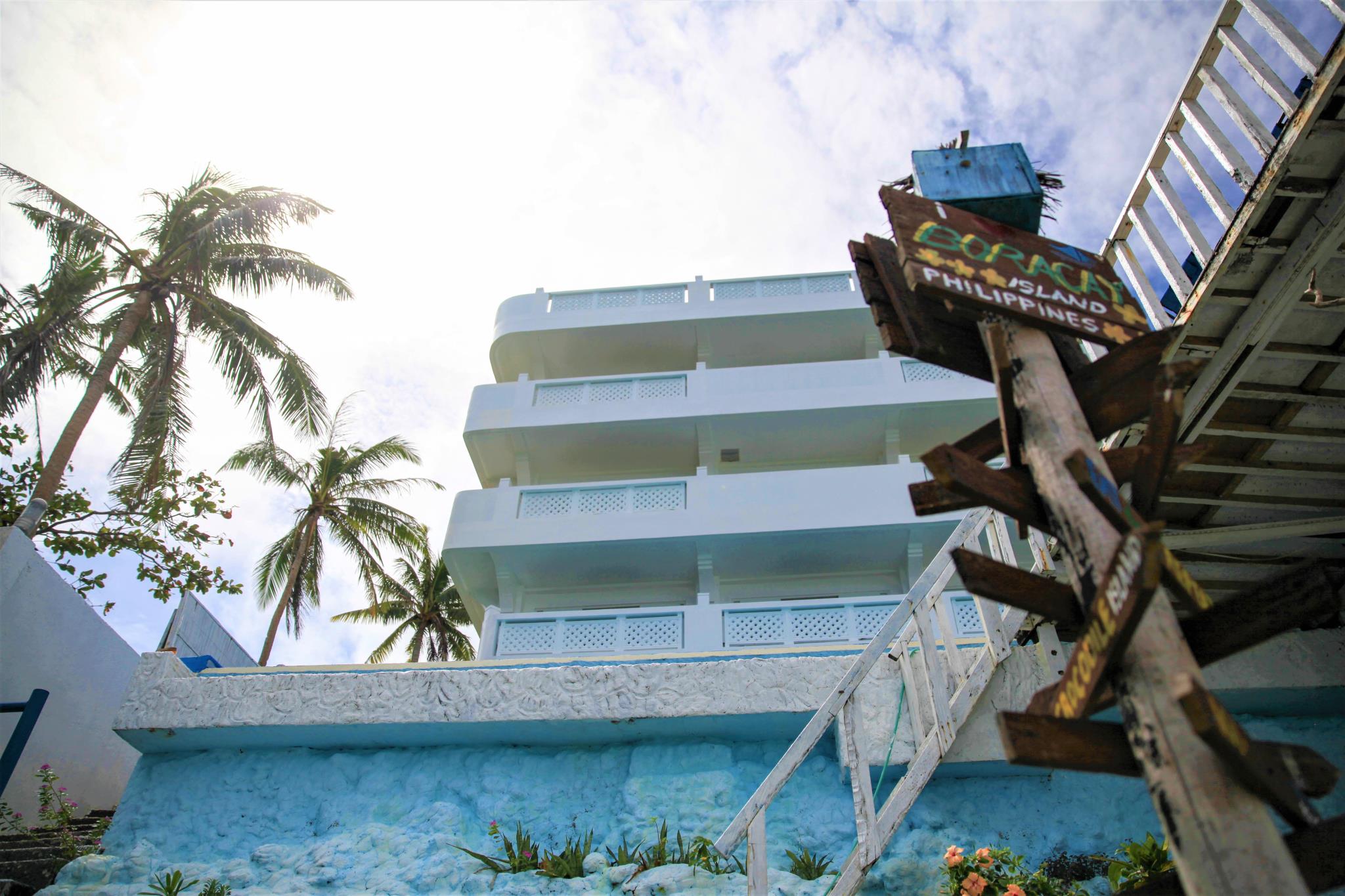 East Ocean Adventure Suites