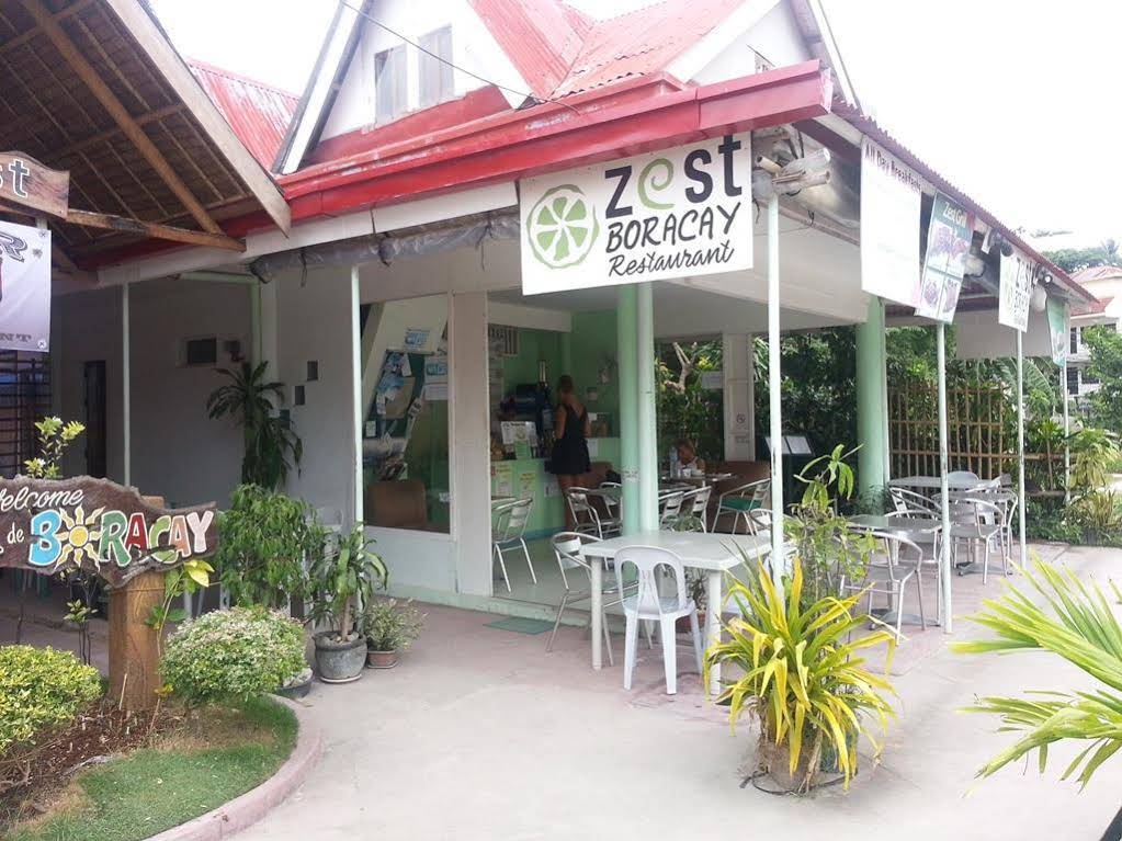 Galleria de Boracay Hotel