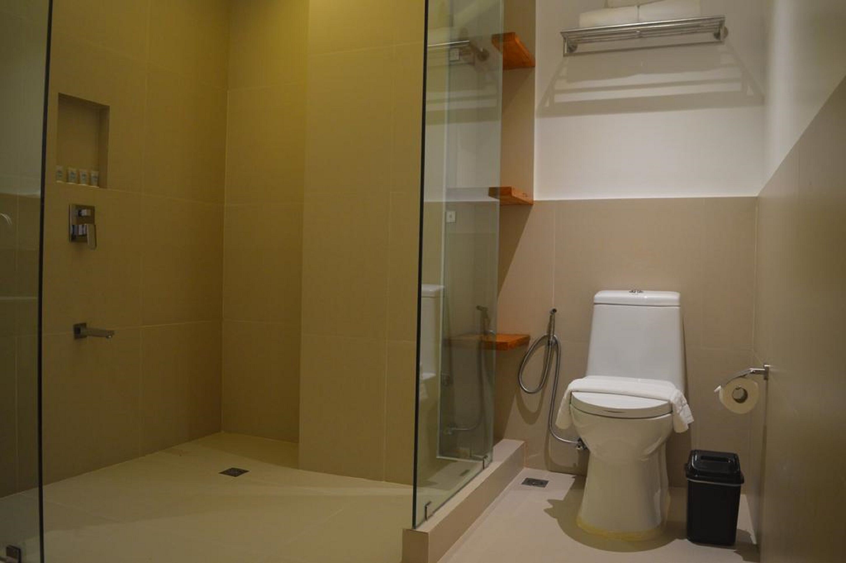 G Executive Hotel Boracay by OYO Rooms