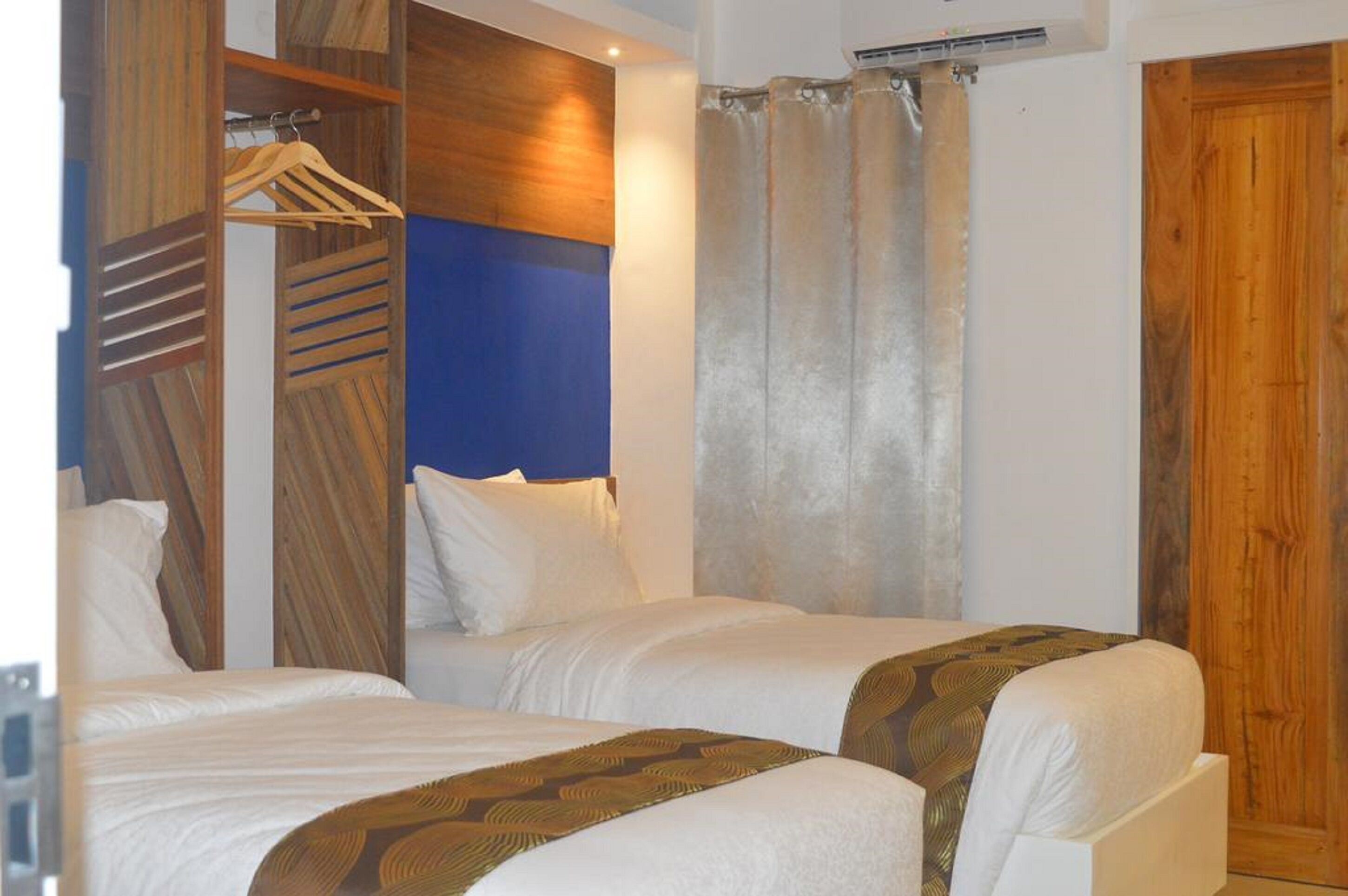 G Executive Hotel Boracay by OYO Rooms