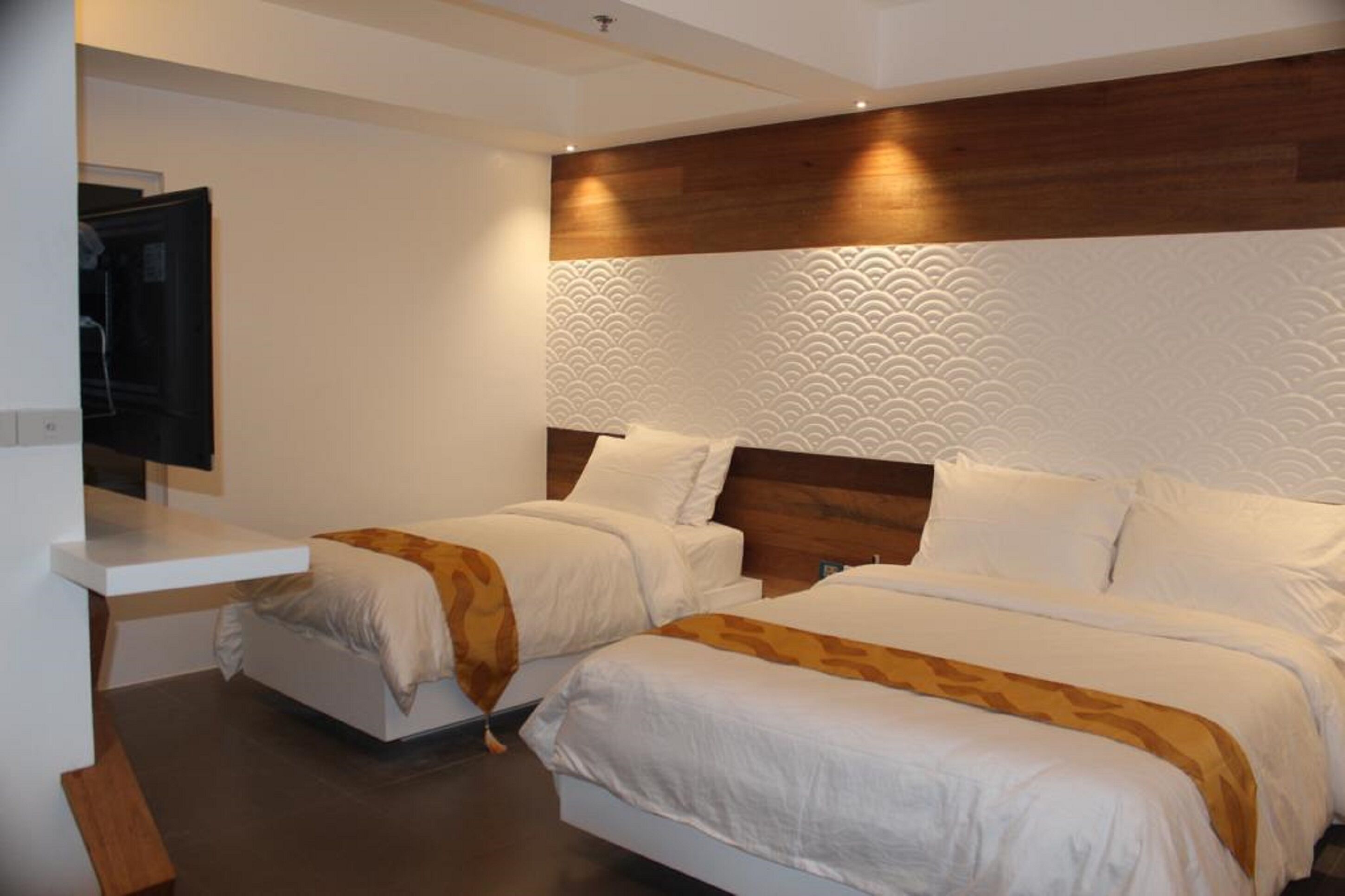 G Executive Hotel Boracay by OYO Rooms