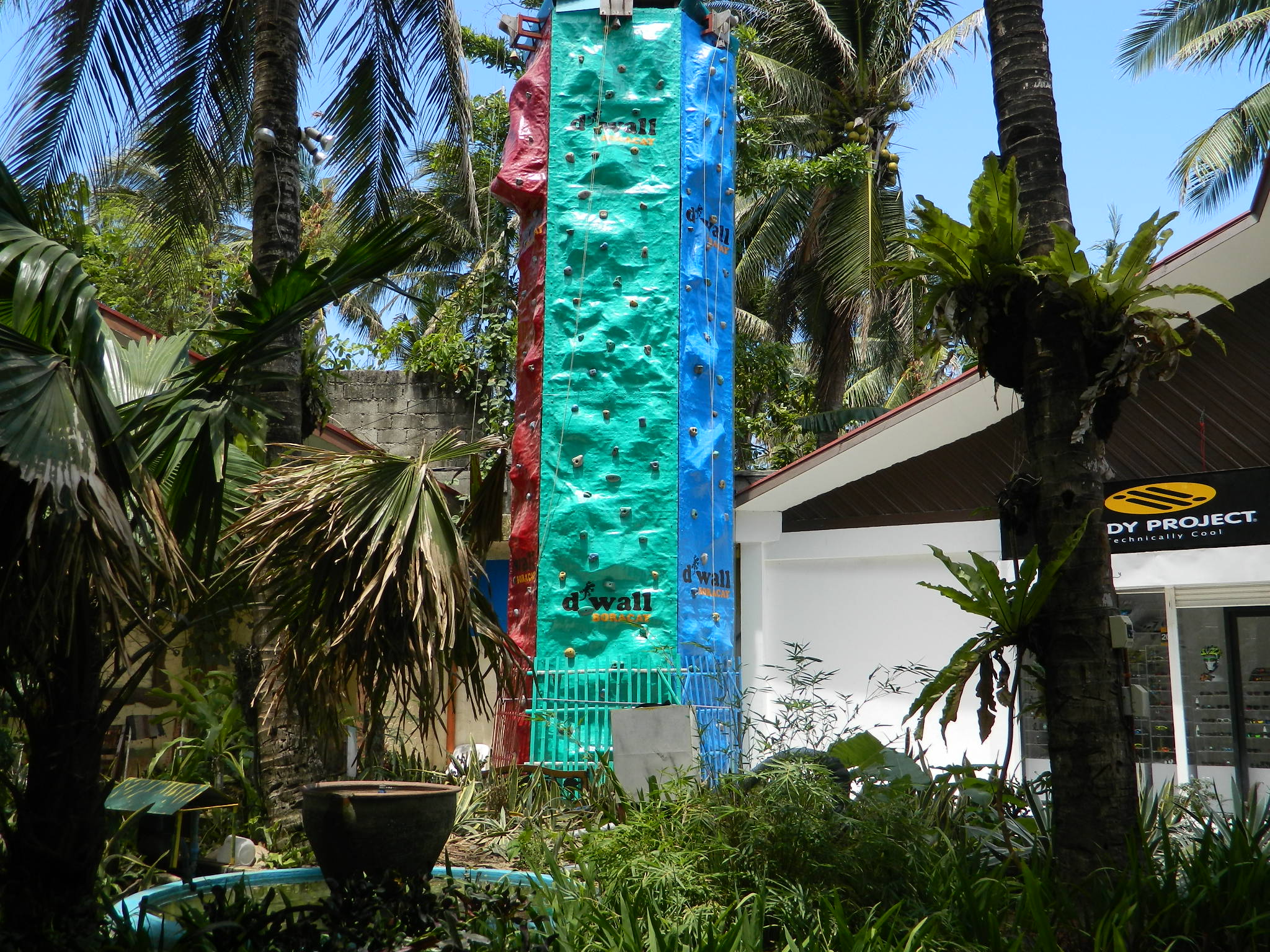 Giulius Boracay Italian Resort