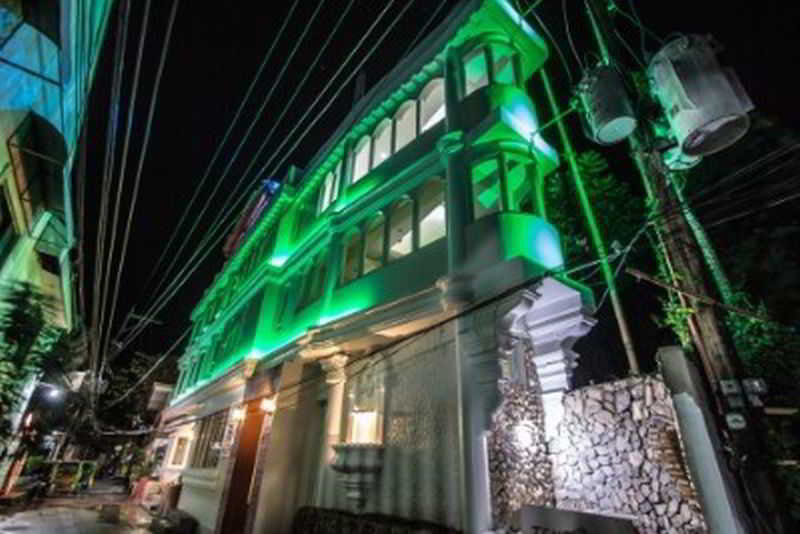 Green Monkey Resort