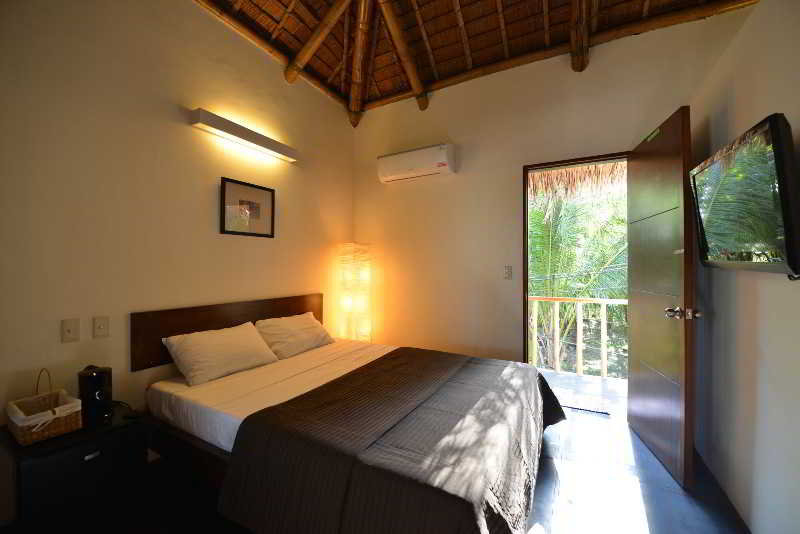 Hangin Kite Center & Resort