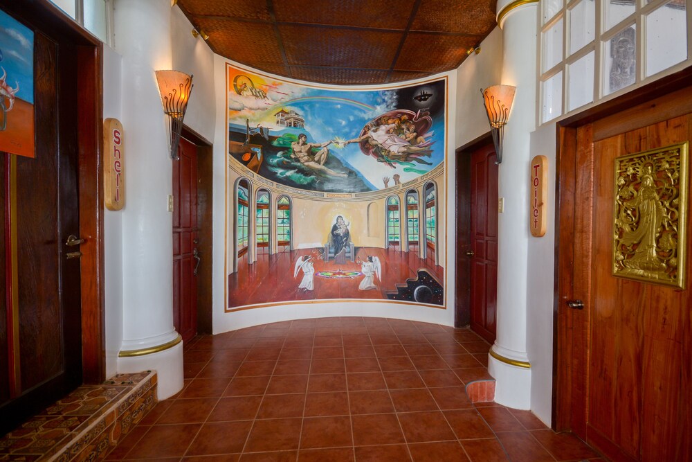 Jade’s Casa De Arte