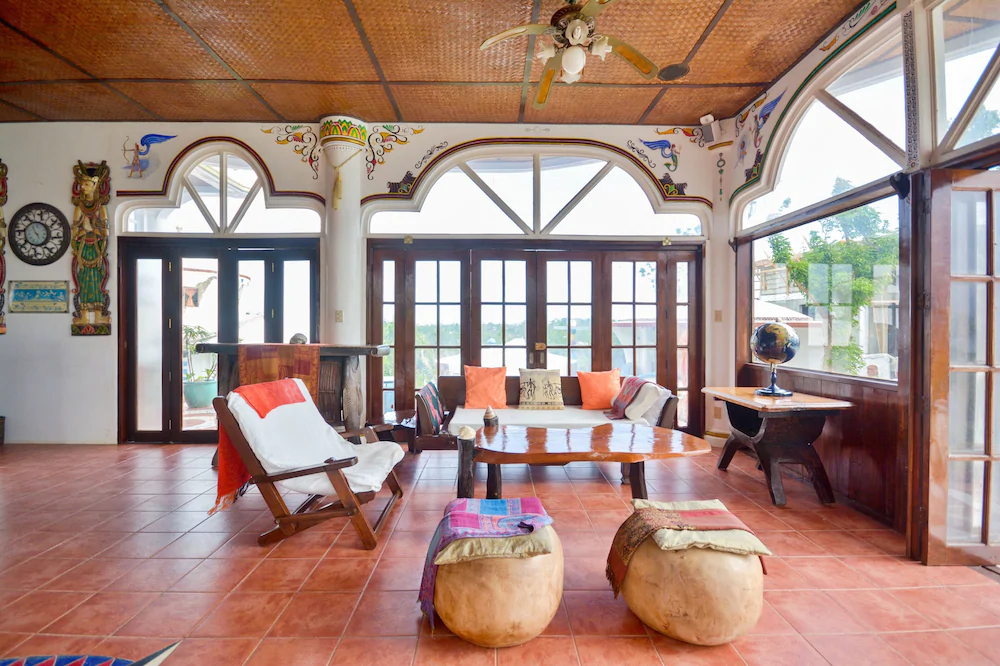 Jade’s Casa De Arte