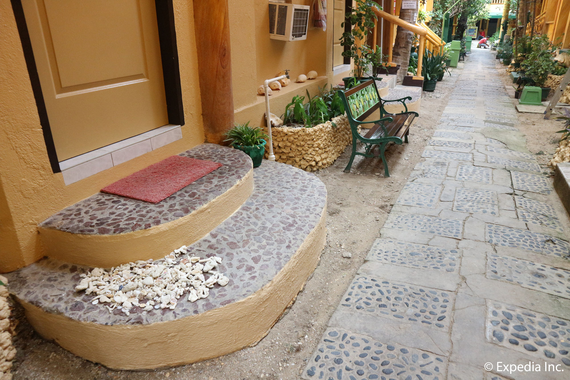 La Isla Bonita Resort & Spa