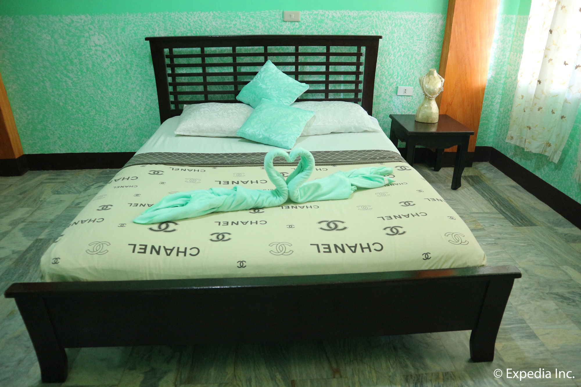 La Isla Bonita Resort & Spa