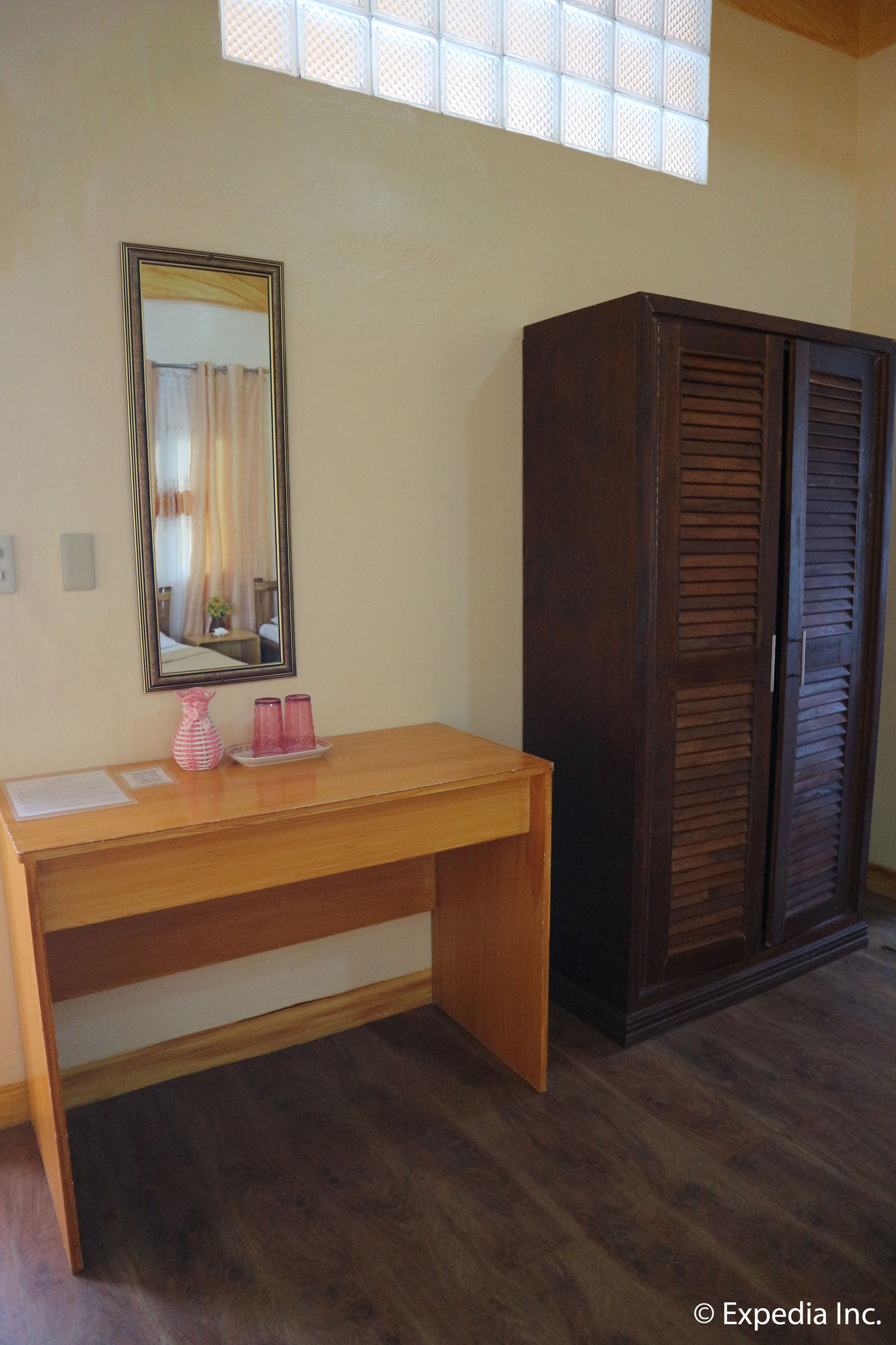 La Isla Bonita Resort & Spa