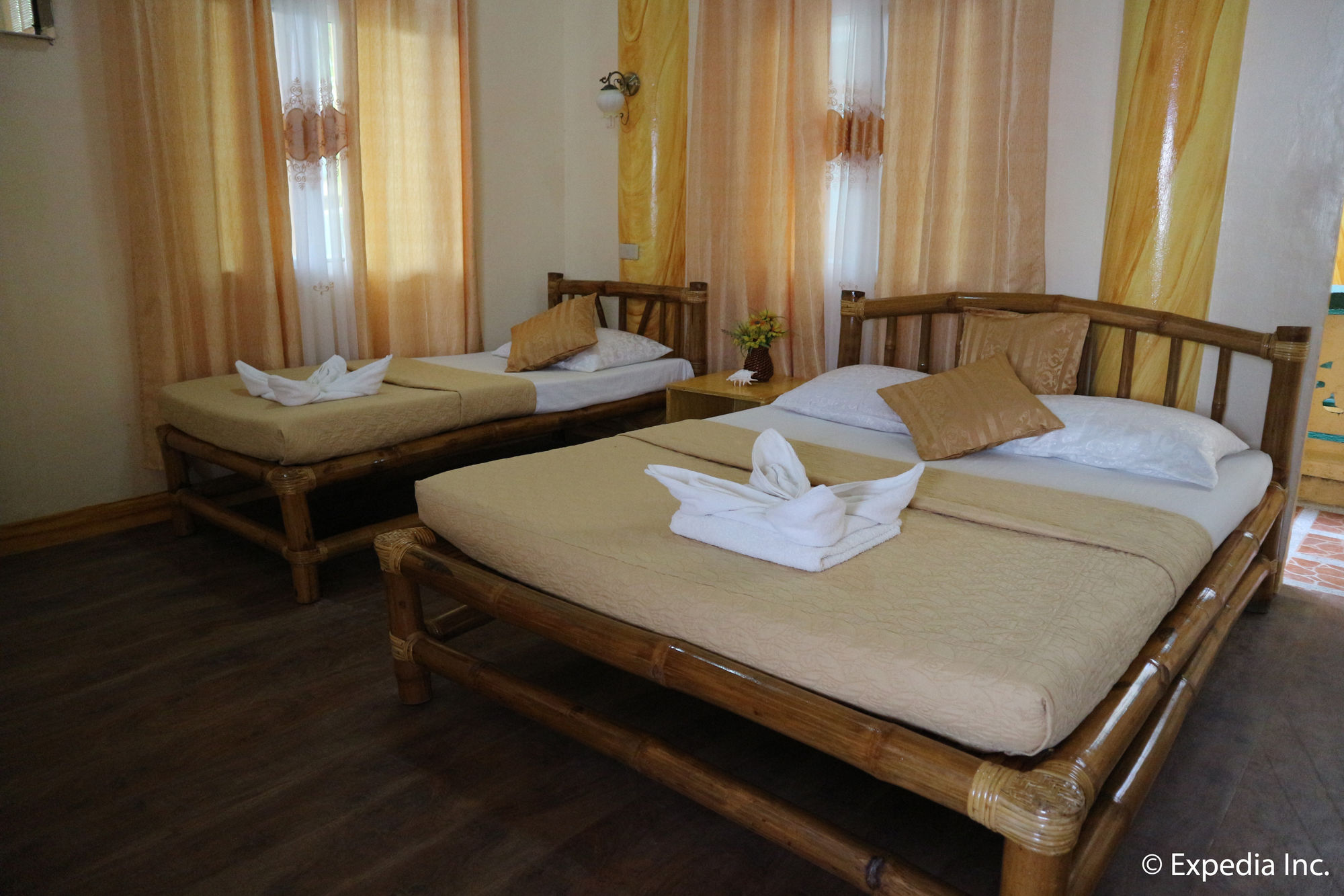 La Isla Bonita Resort & Spa