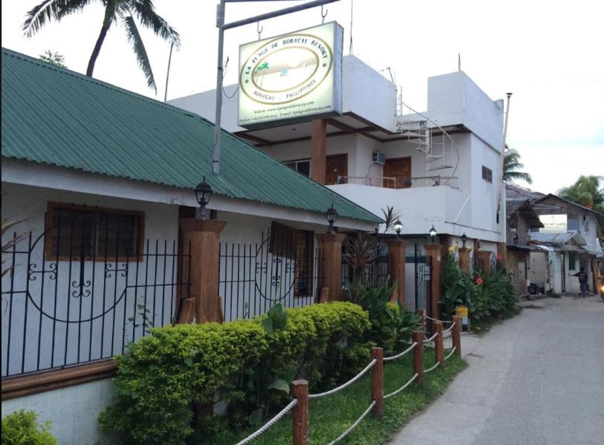 La Plage de Boracay Resort