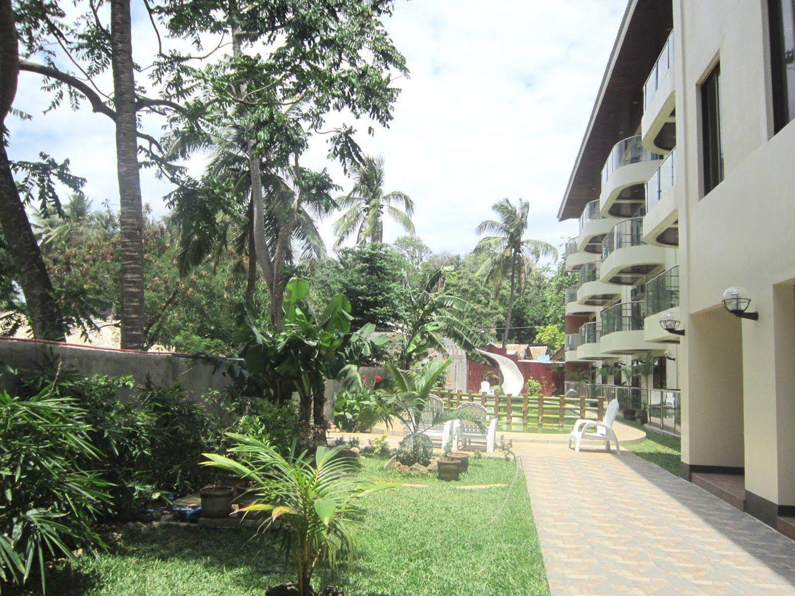 Las Brisas Garden Resort