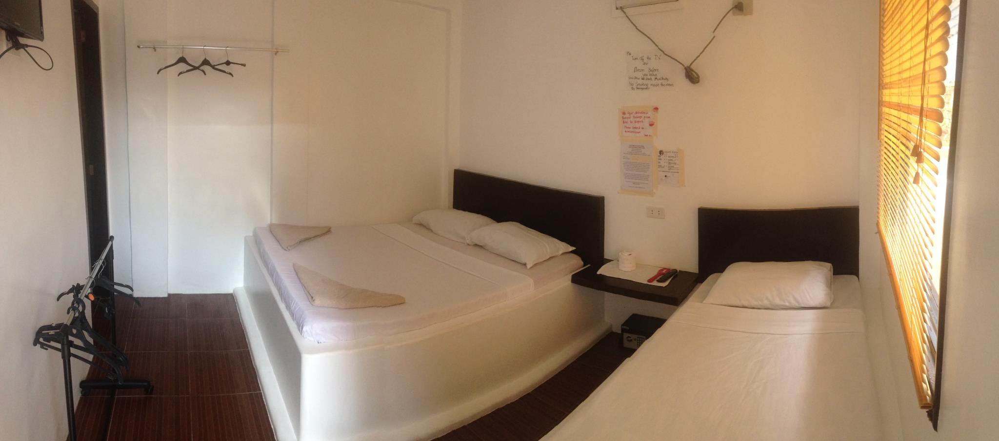 Lola's Lodge