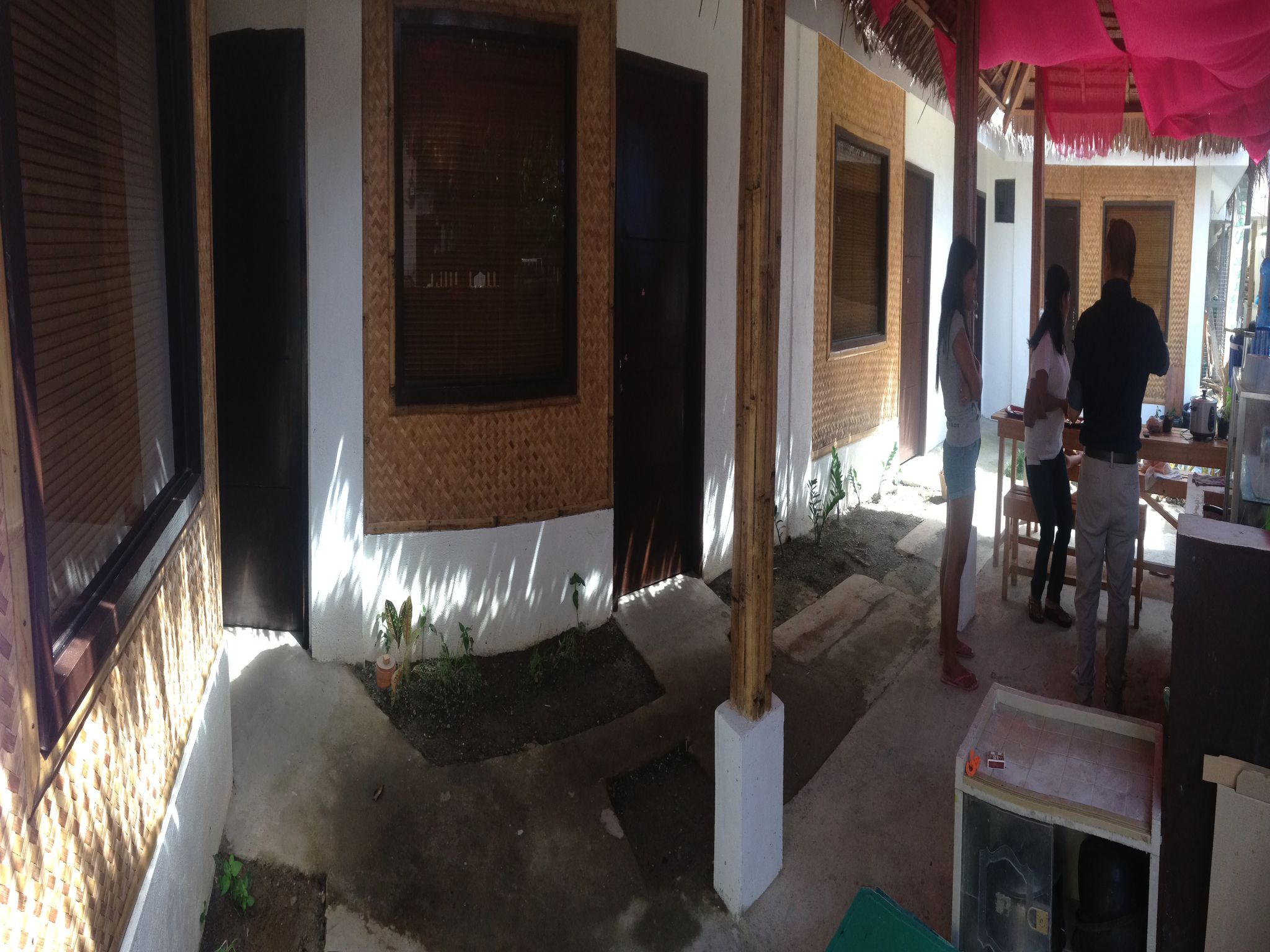 Lola's Lodge