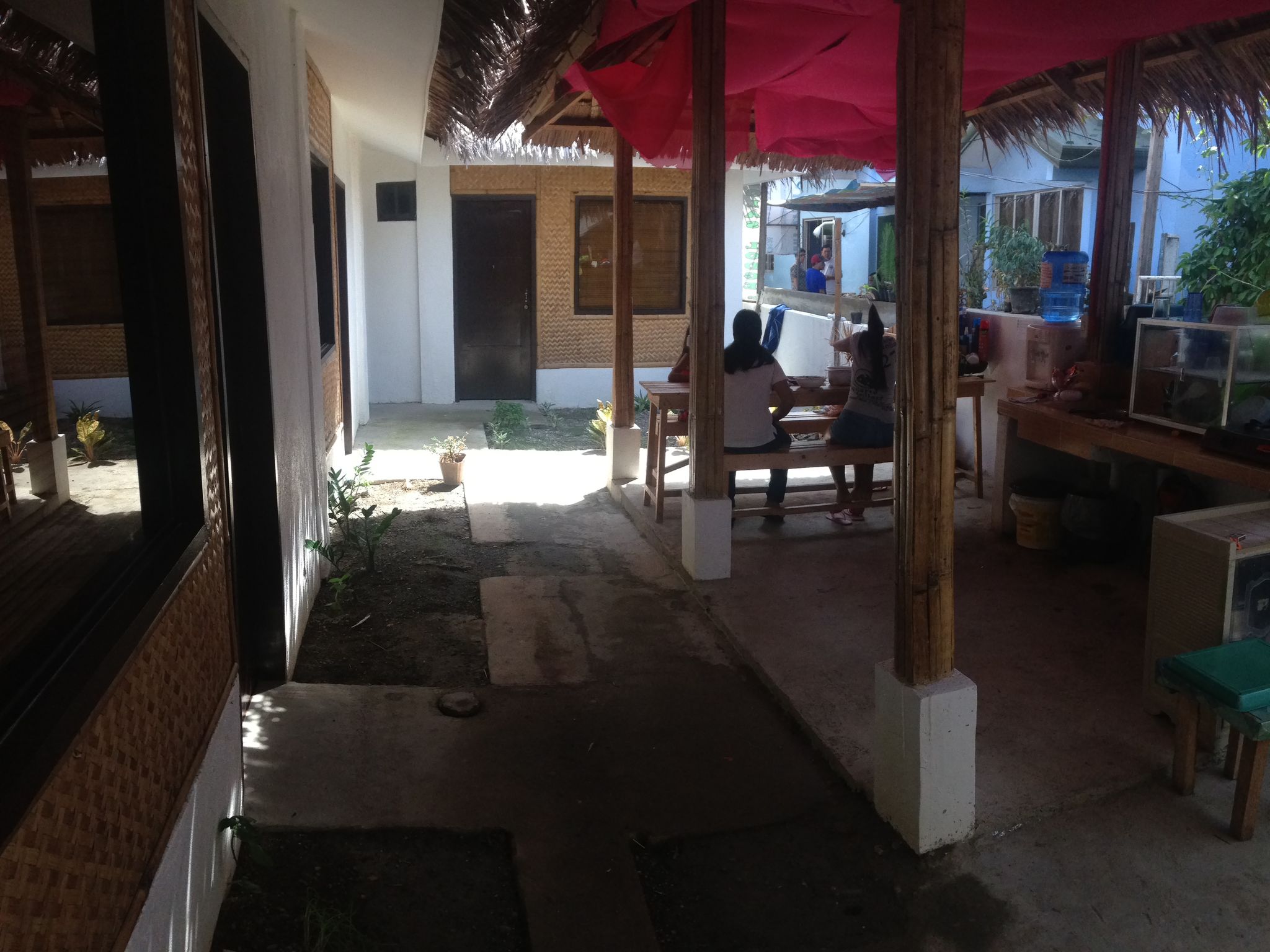 Lola's Lodge
