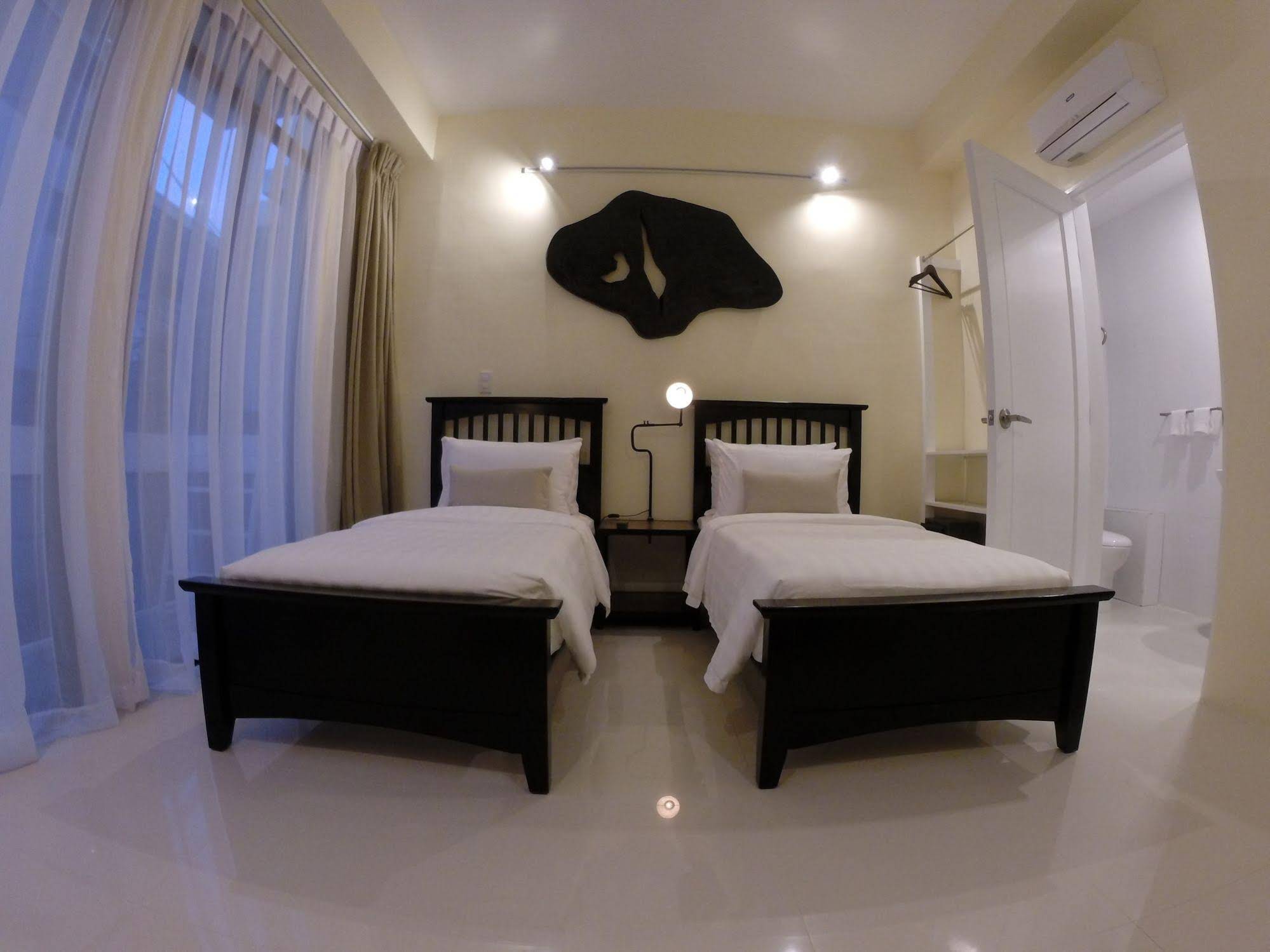 Luxx Boutique Boracay