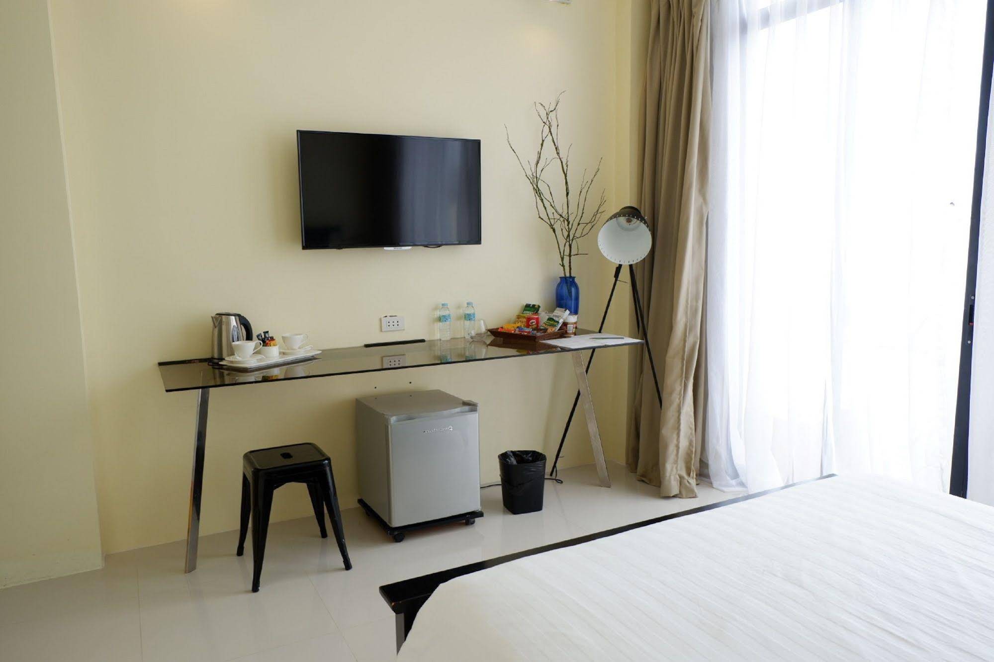 Luxx Boutique Boracay