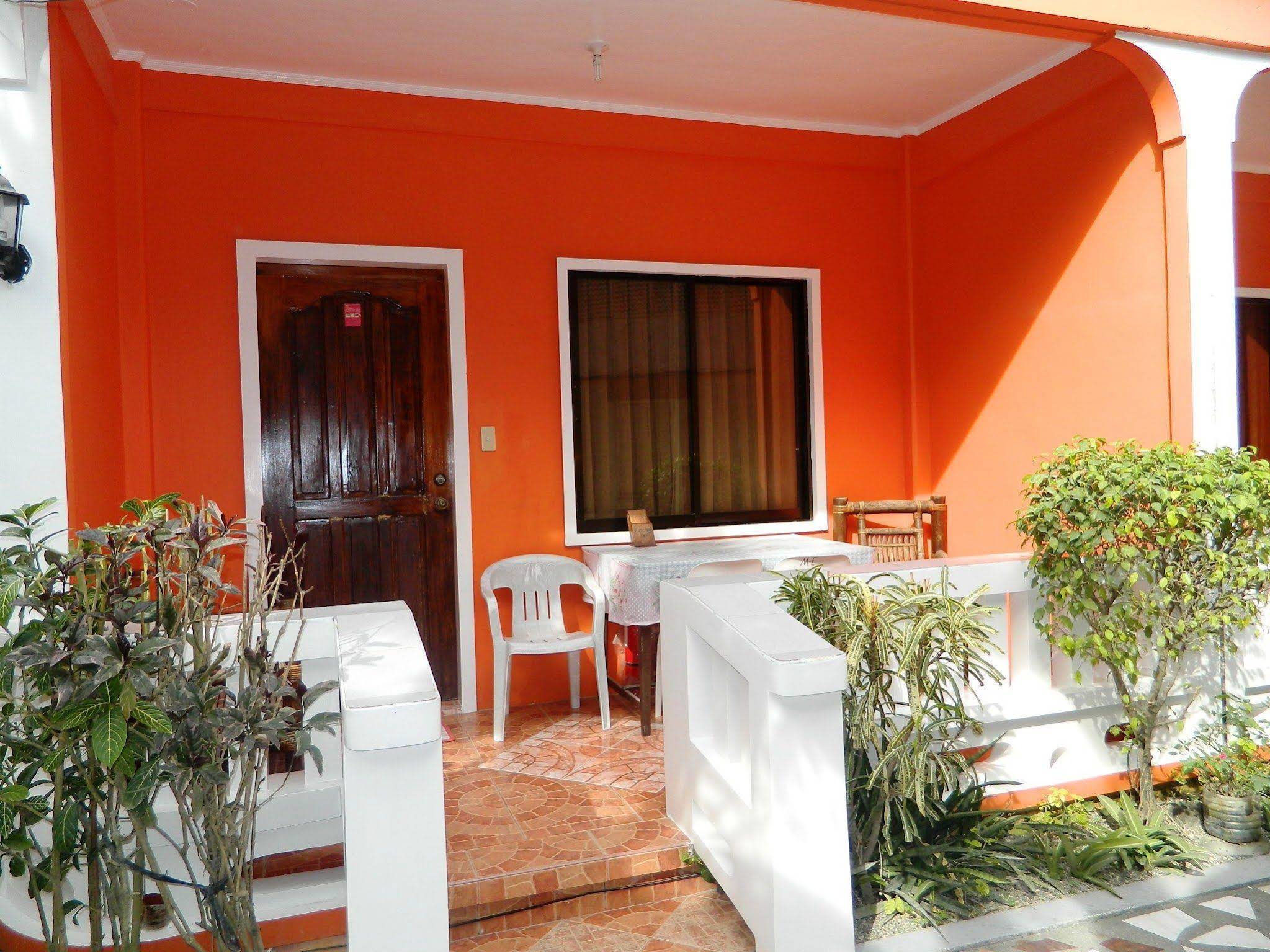 M&E Guesthouse