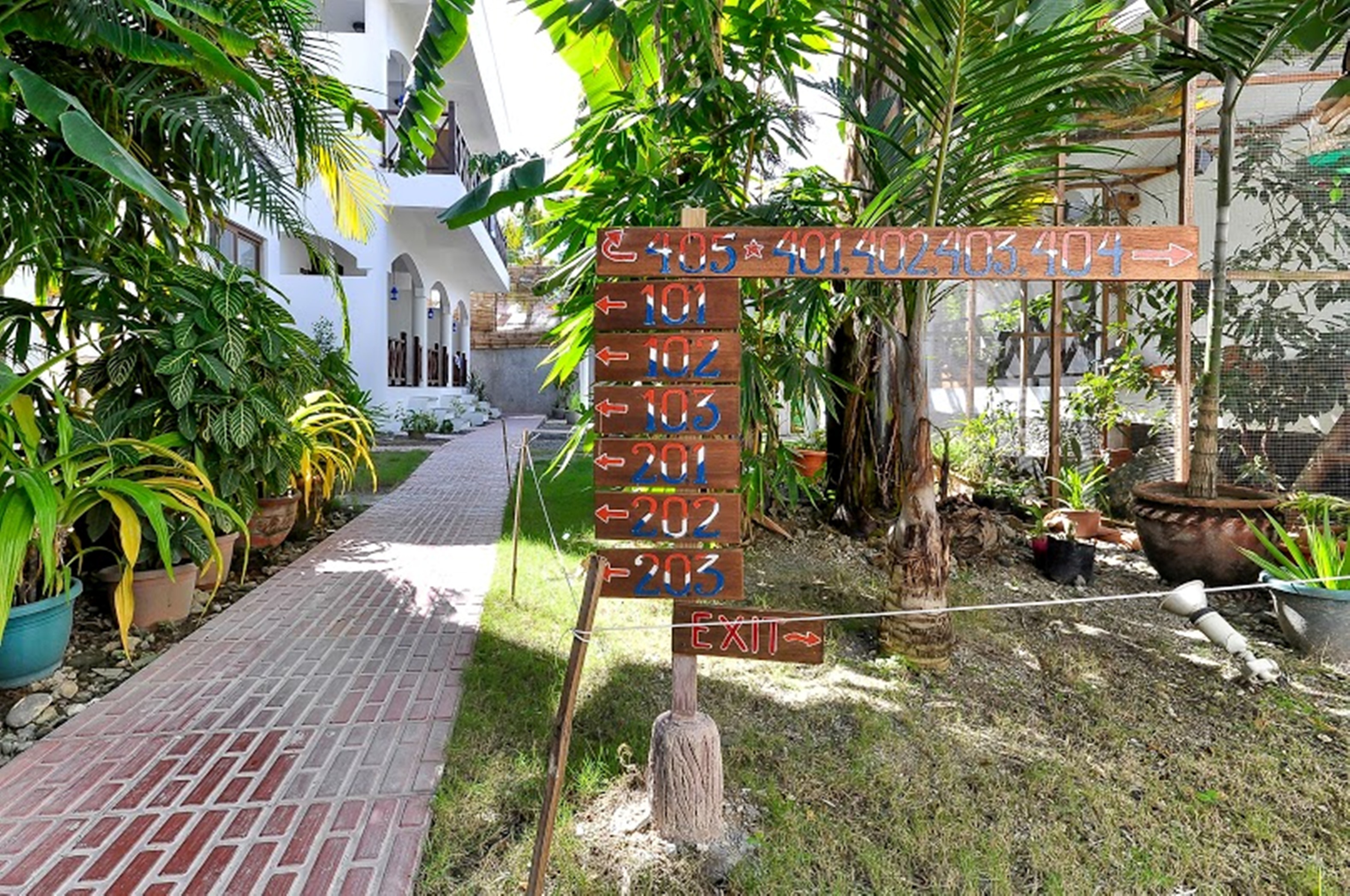 Nirvana Beach Resort