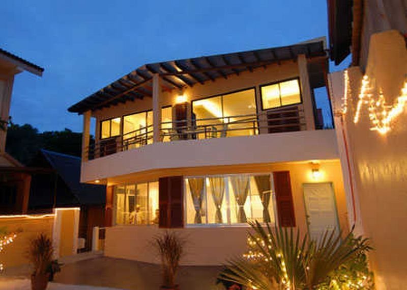 Orinda Beach Resort