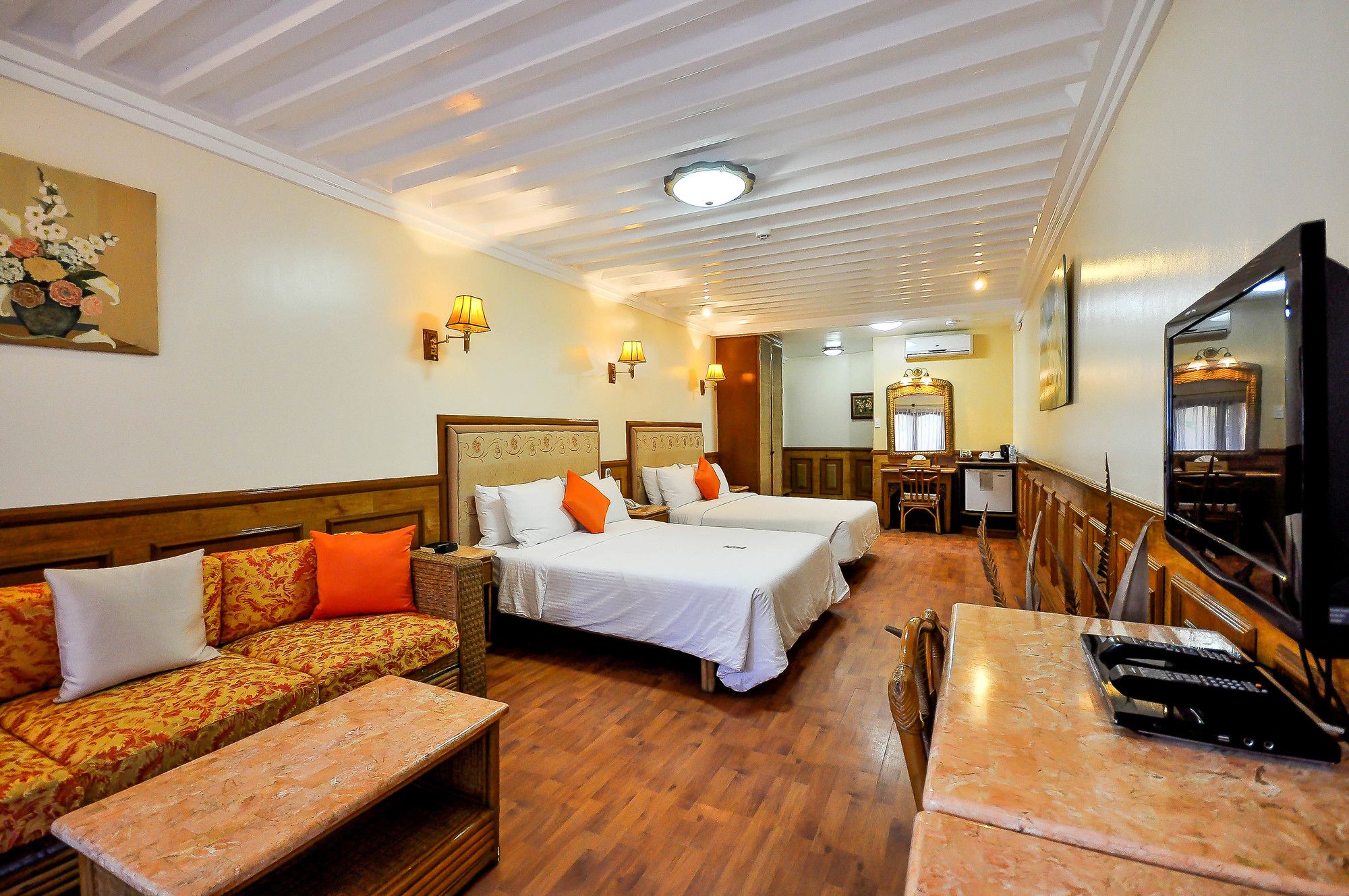 Red Coconut Beach Hotel