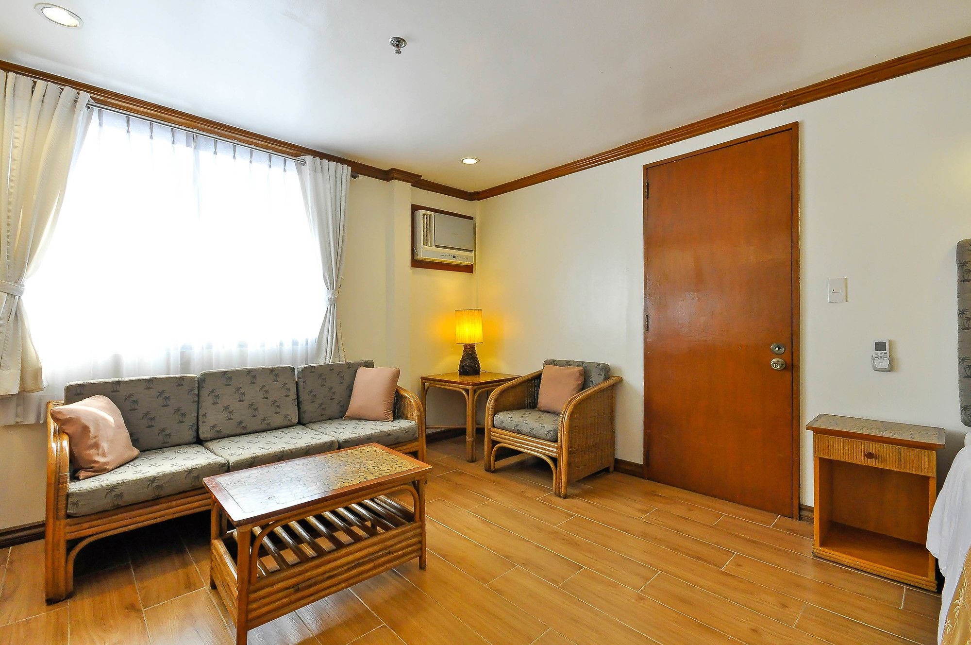 Red Coconut Beach Hotel