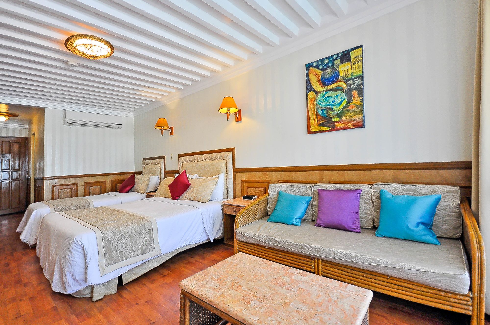 Red Coconut Beach Hotel