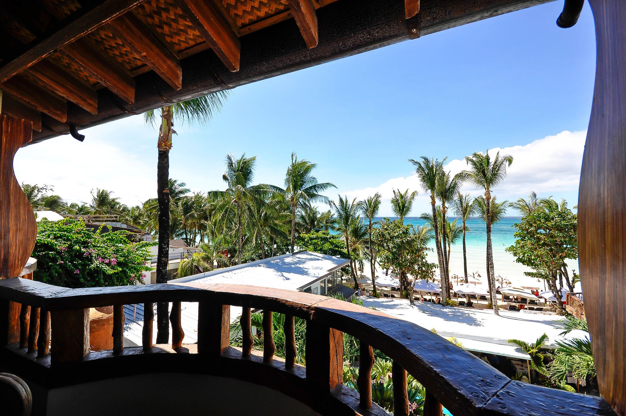 Red Coconut Beach Hotel