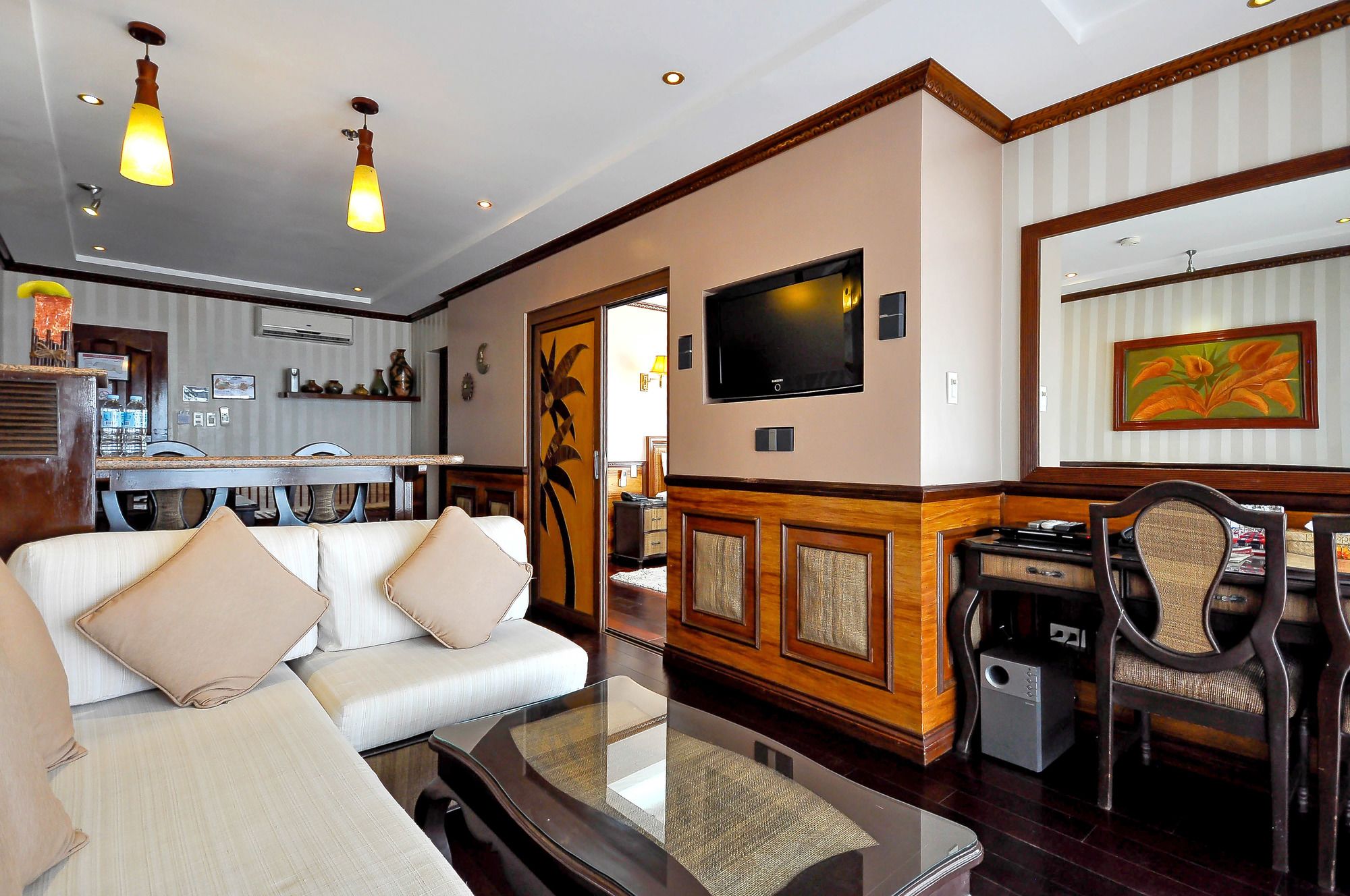 Red Coconut Beach Hotel