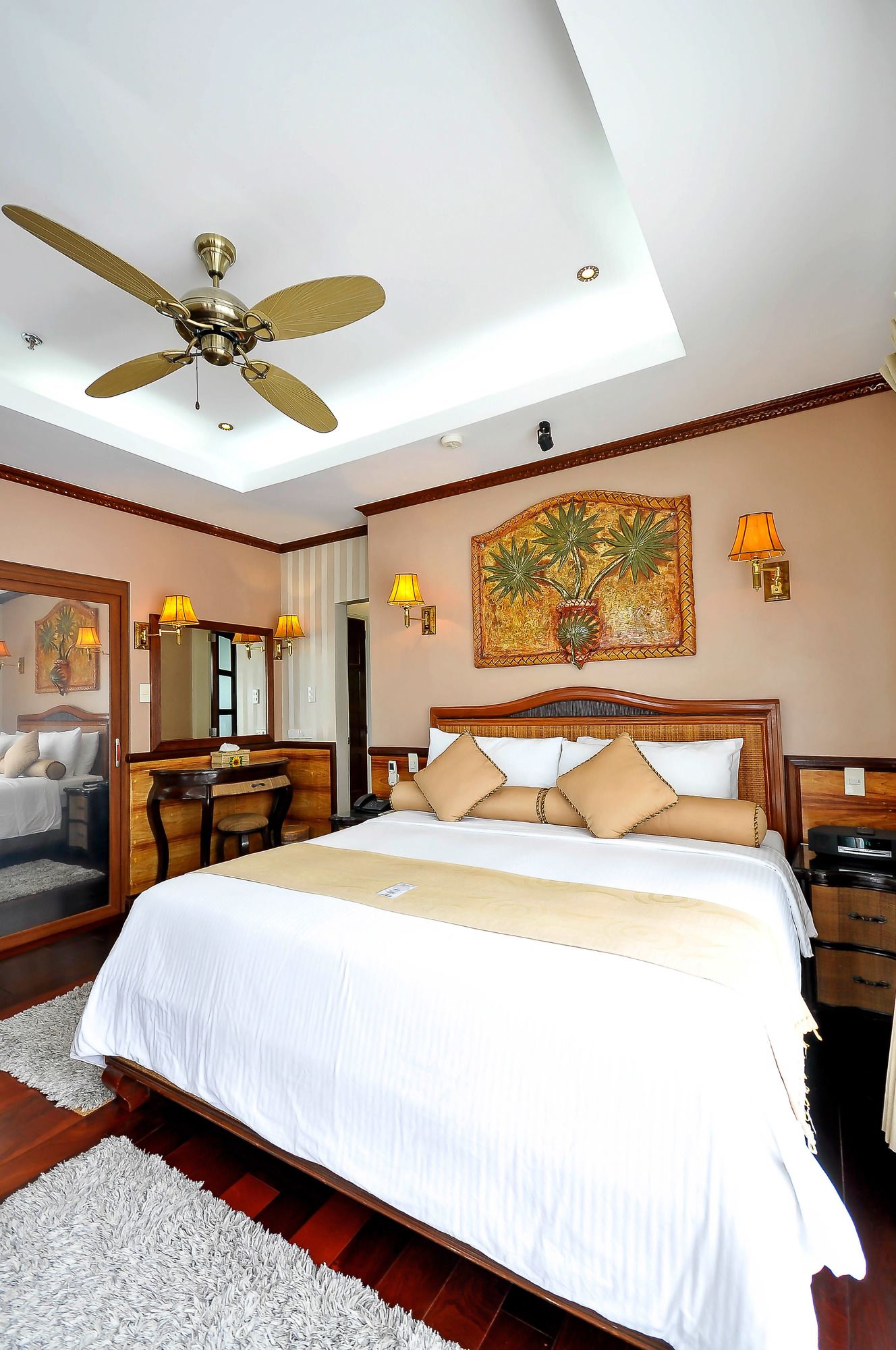 Red Coconut Beach Hotel