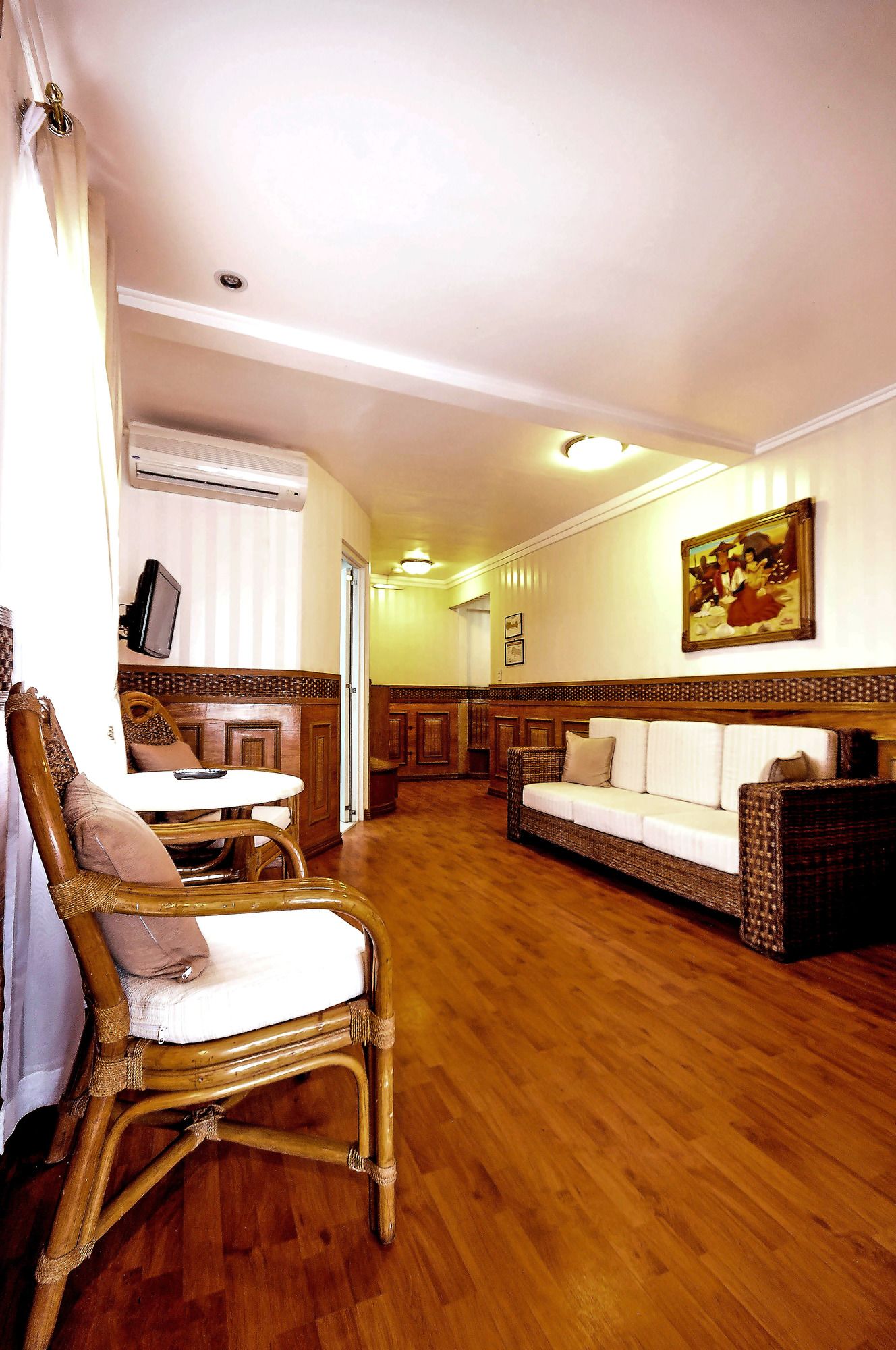 Red Coconut Beach Hotel