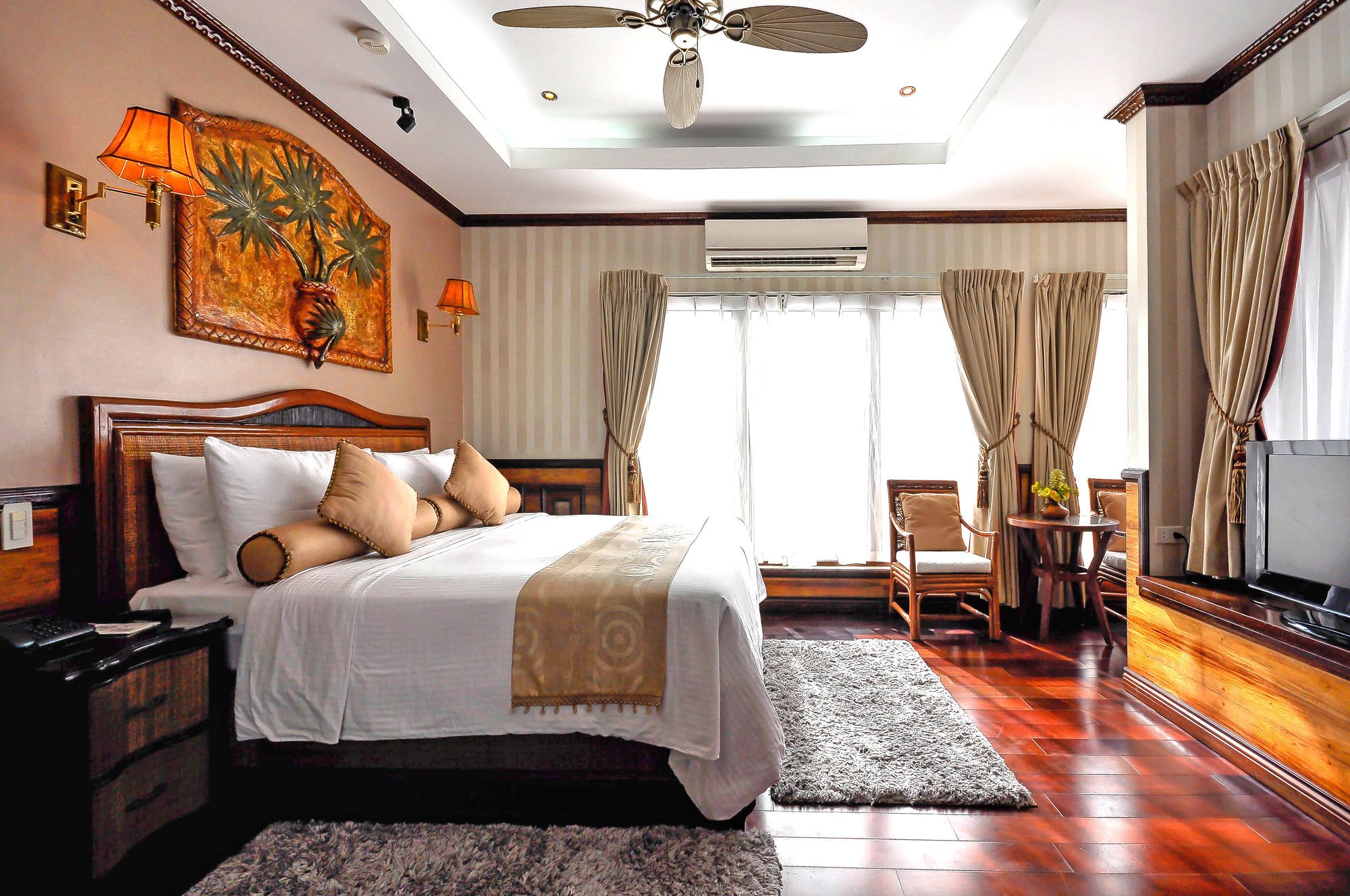 Red Coconut Beach Hotel